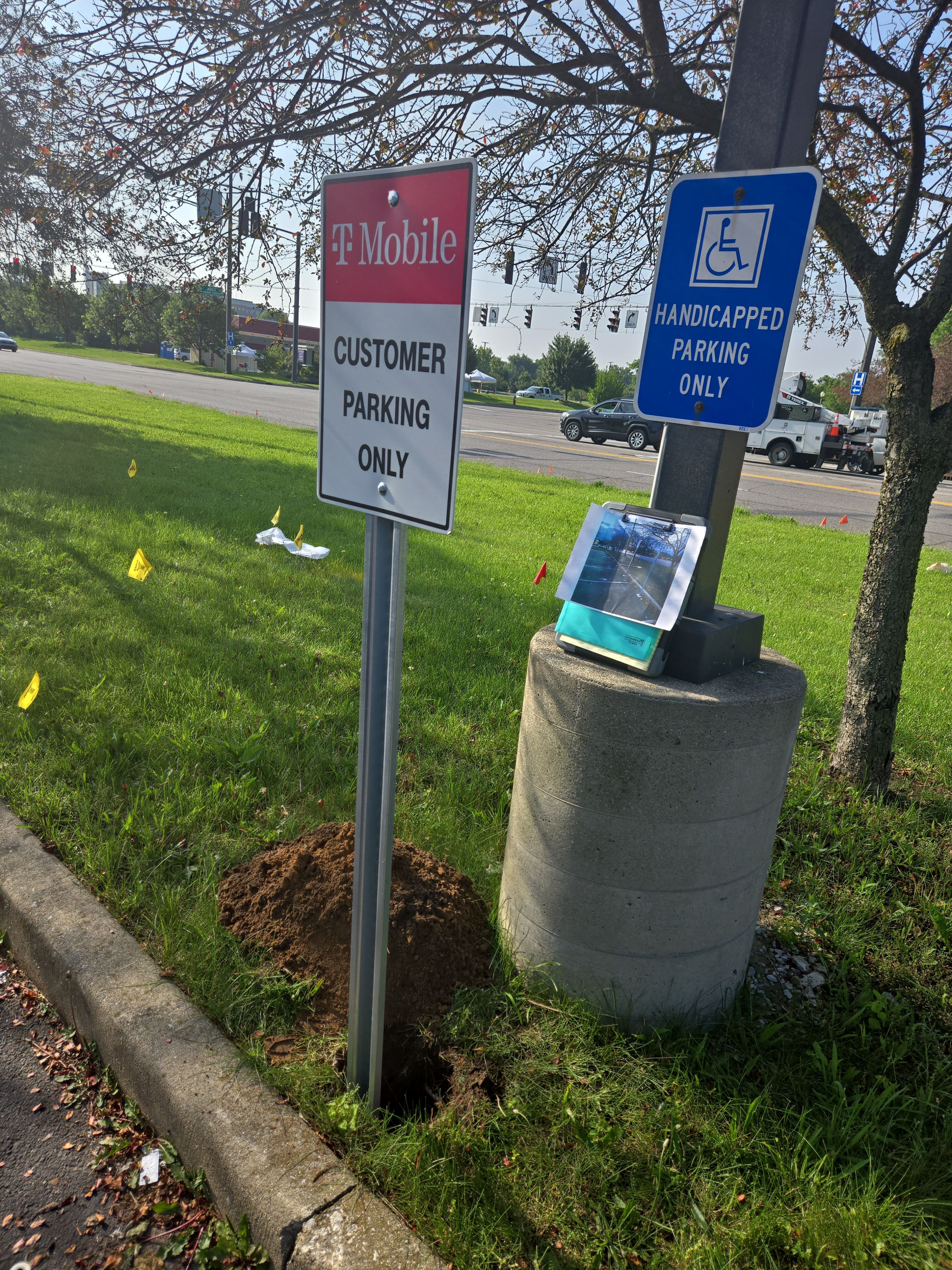 T-Mobile Customer Parking Sign Installation in Mishawaka by Hayes Design co