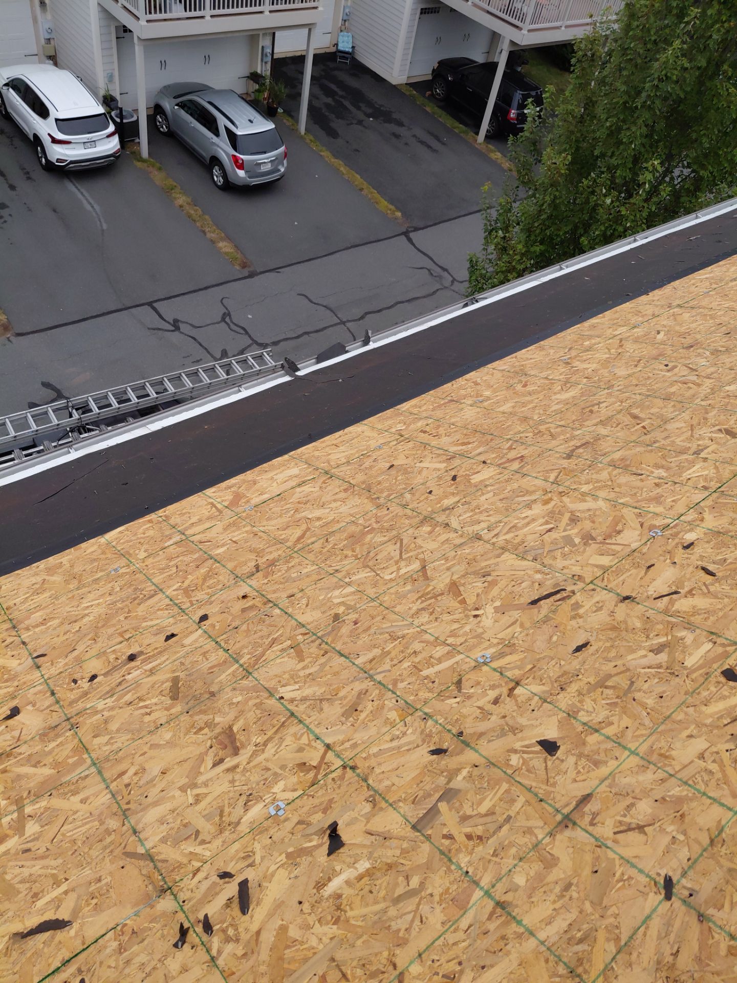 Ashburn: Residential Roof Replacement  with CertainTeed Landmark Pro in Max Def Georgetown Gray by RM Banning, Inc.