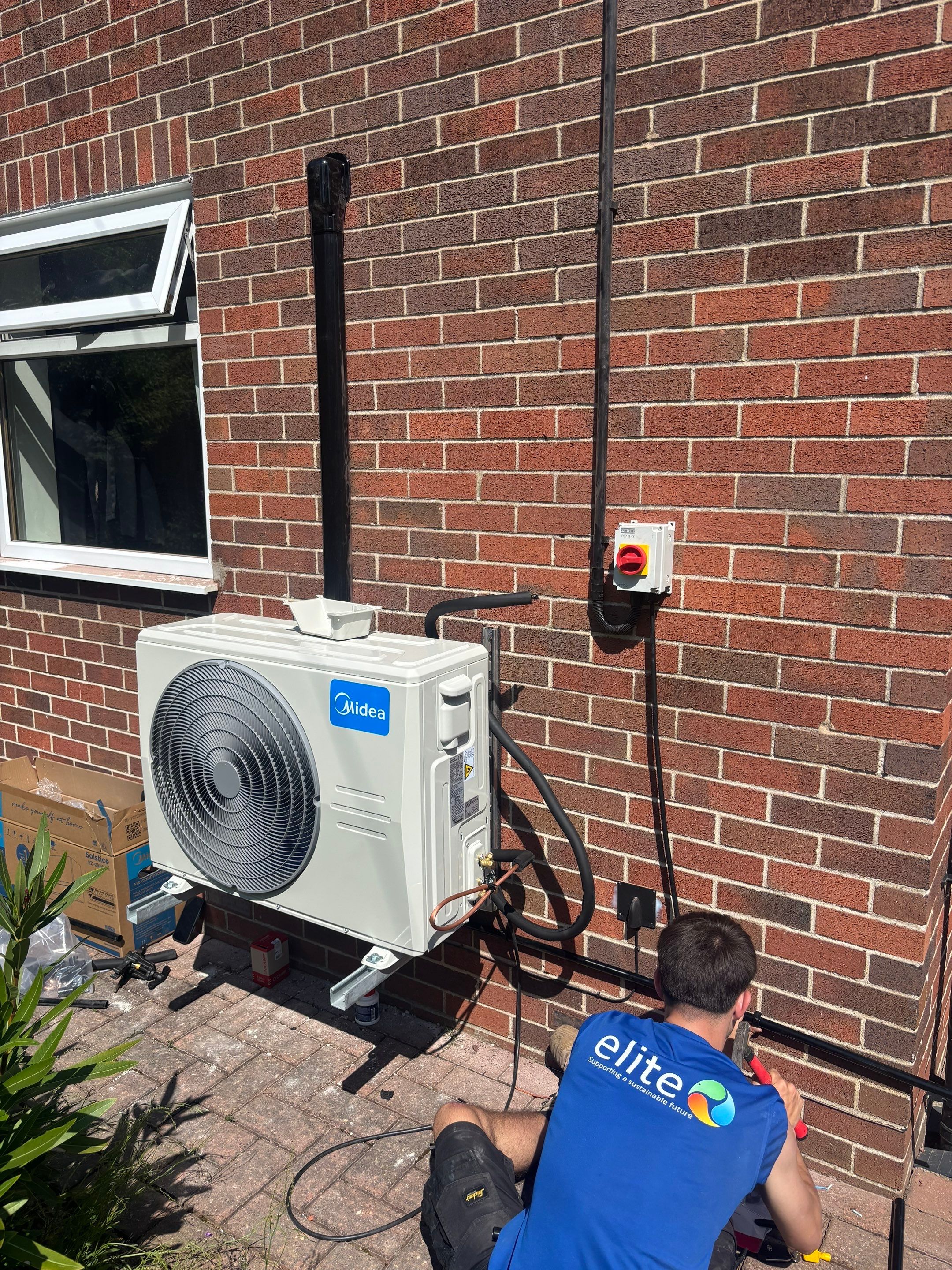 π₯ Multi-Split Air Conditioning Installation Completed in Great Hatfield! βοΈ by Elite Services Group Ltd