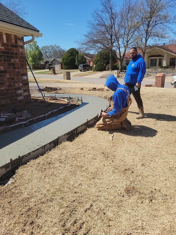 Concrete sidewalk using Concrete by Clays Services Inc