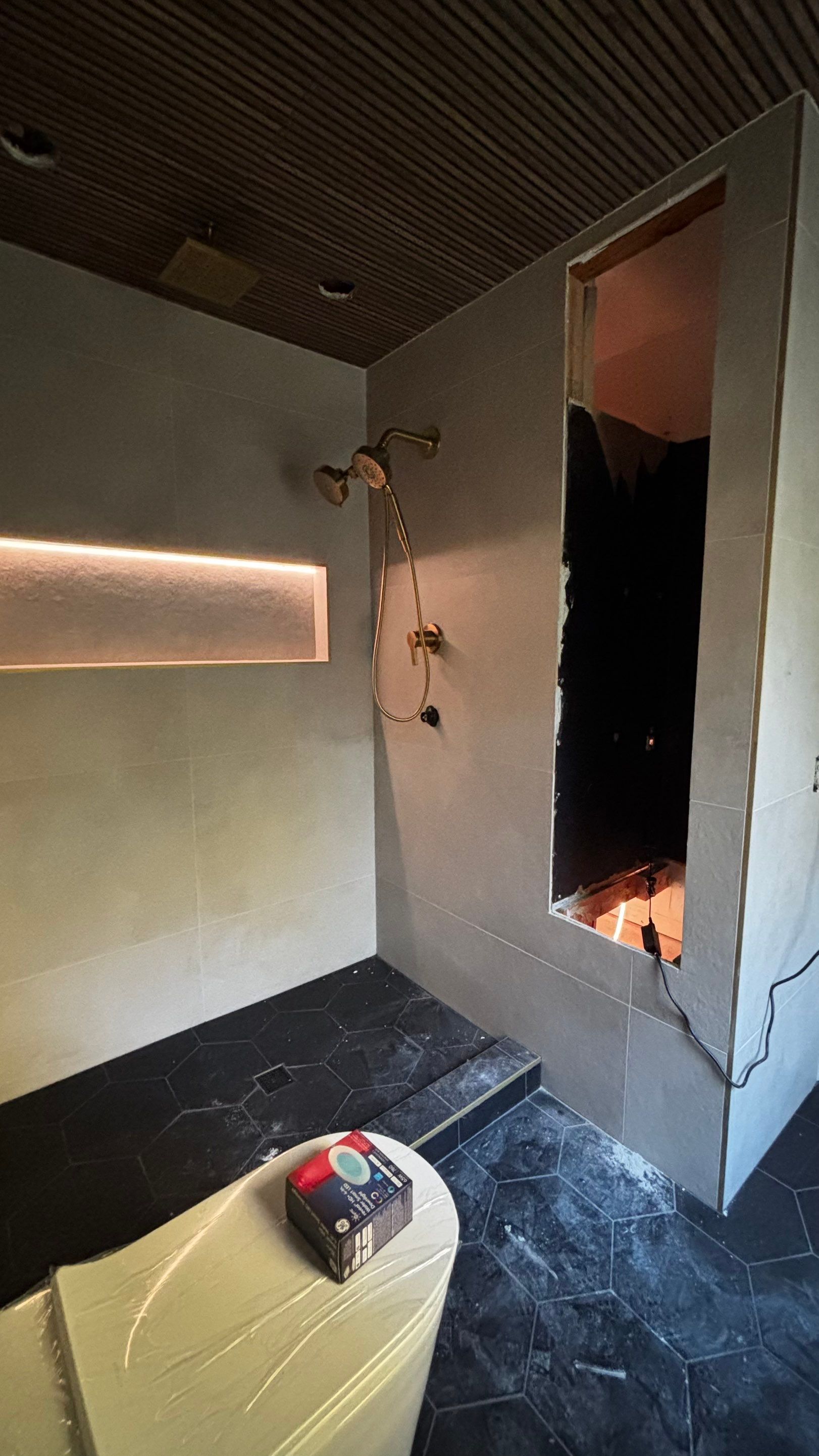 Master bathroom renovation by Prudencio