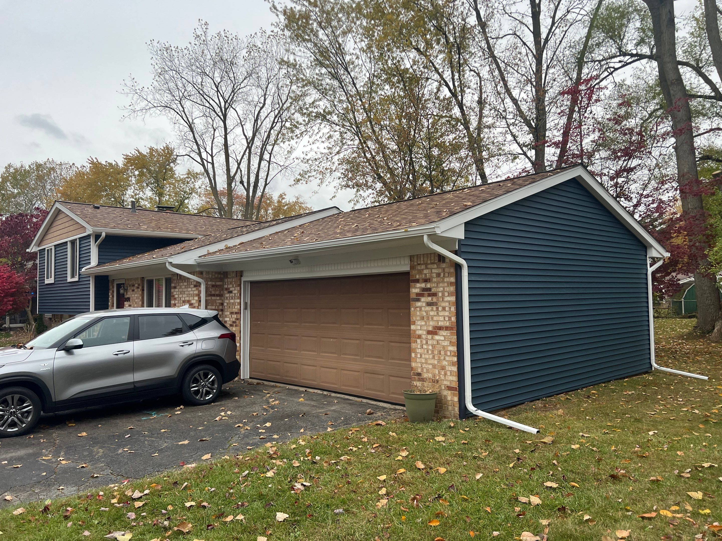 Roof & Siding Replacement by Bloomfield Construction & Restoration