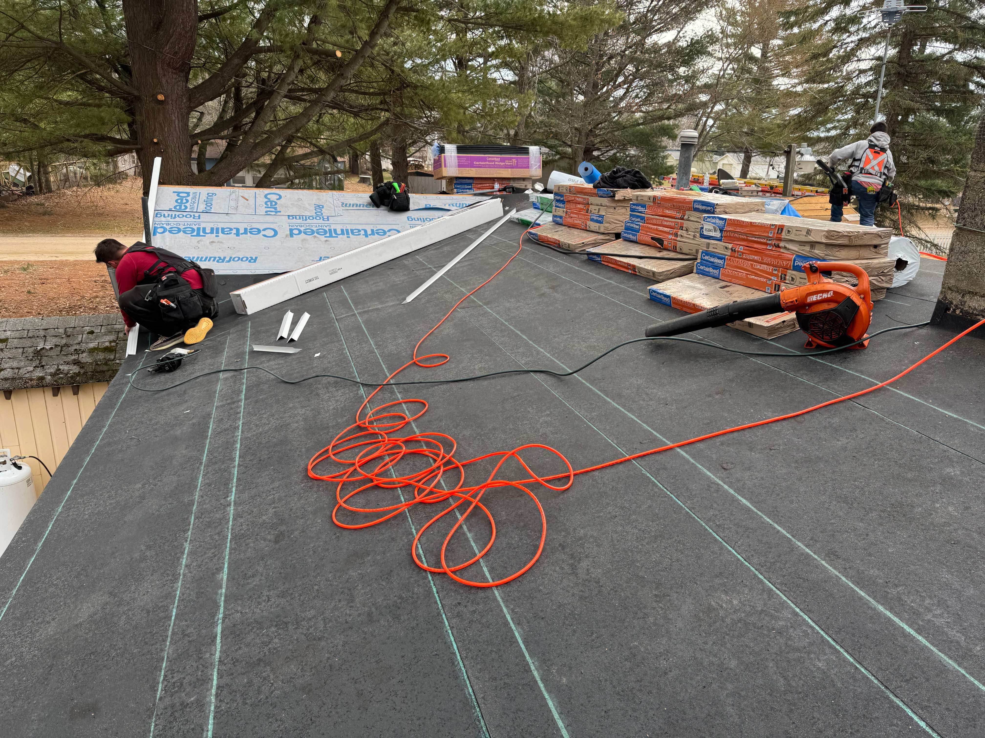Residential Roof Replacement by GRACCO