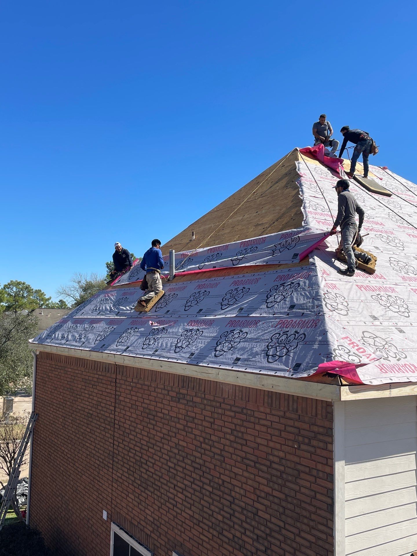 Residential Roofing Installation using Owen's Corning Duration (Lifetime) Shingles by Roof Repair Company