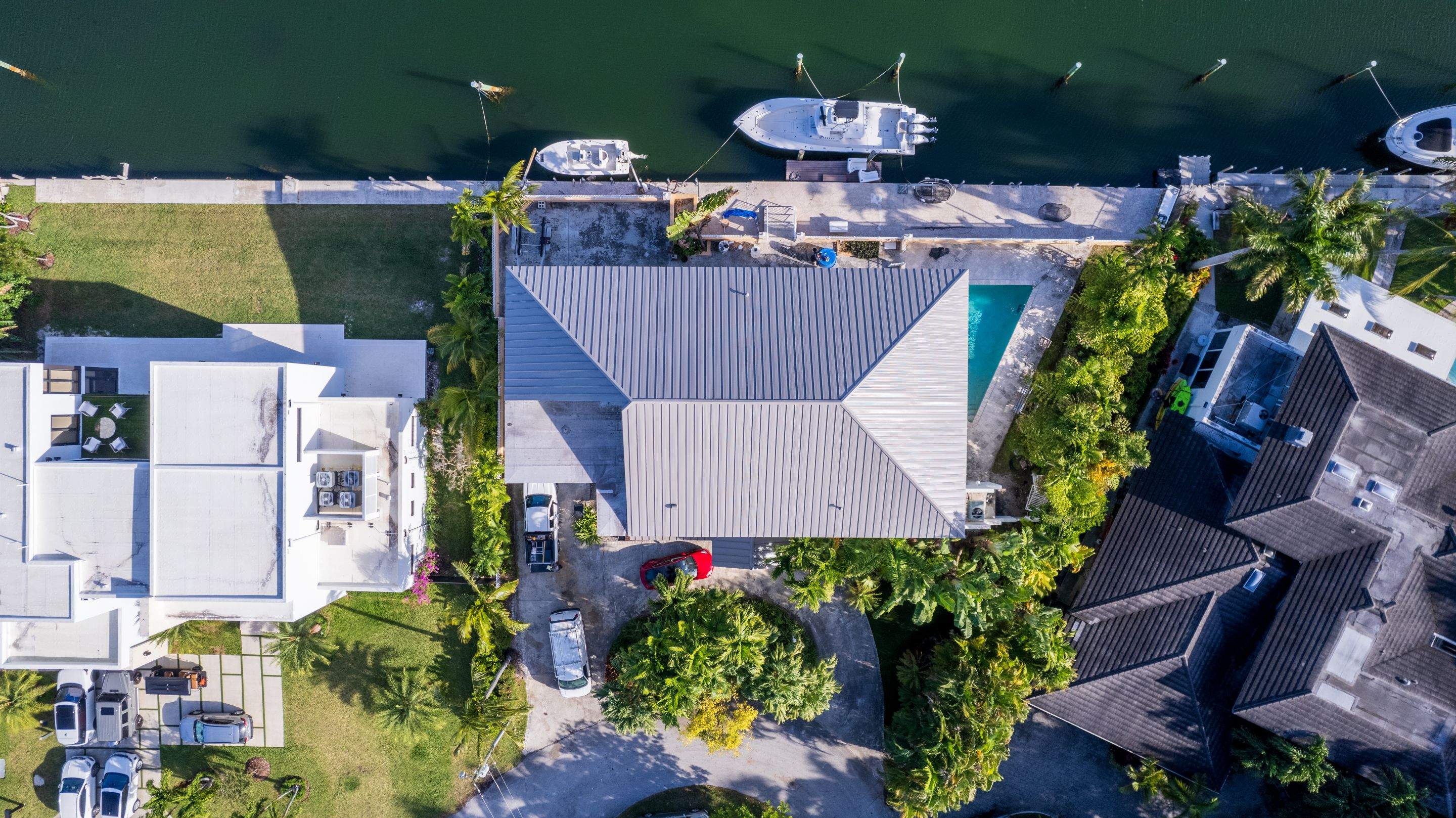 Metal Roof - Aluminum - Slate Gray by Istueta Roofing