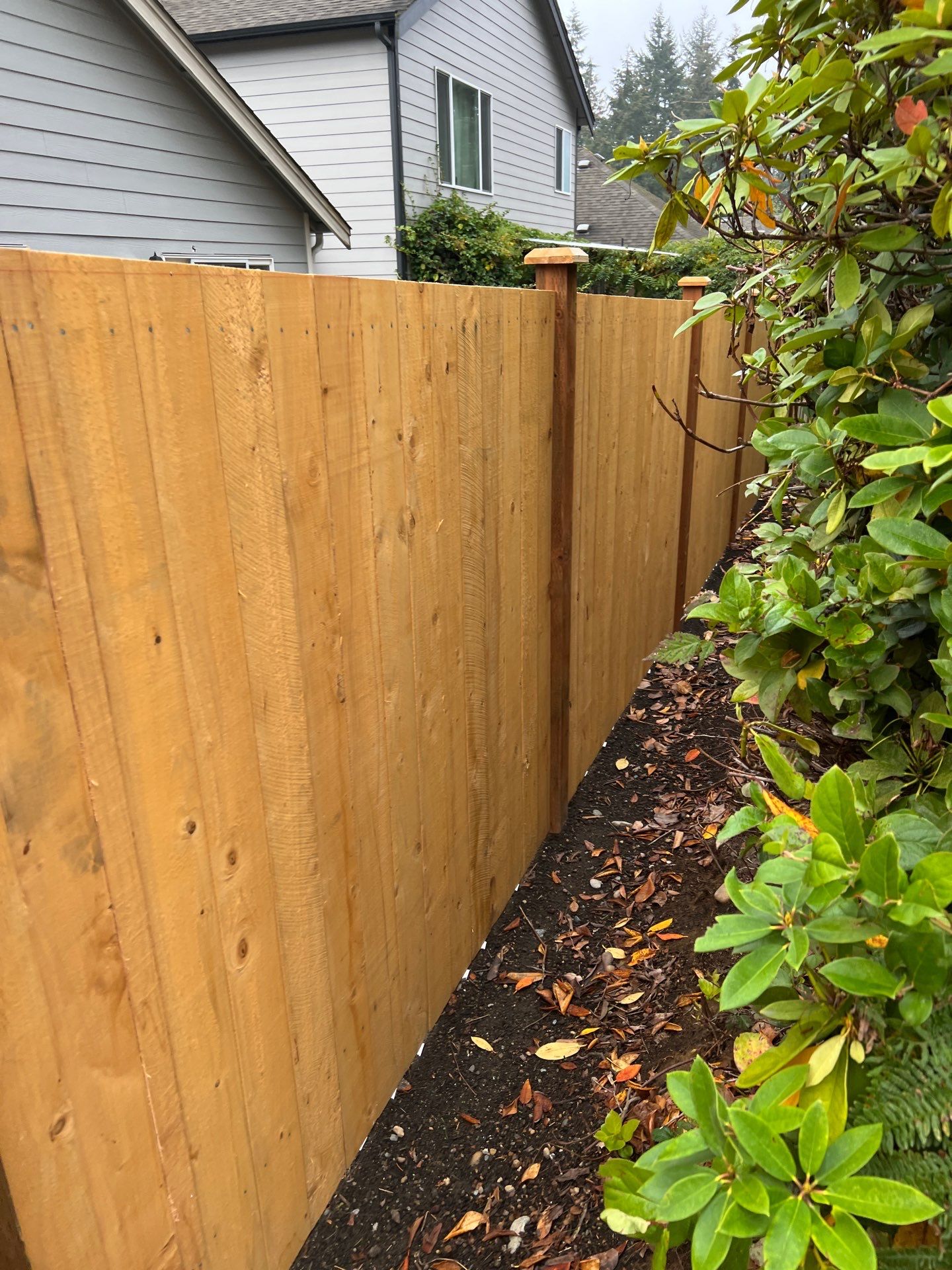 Jireh Outdoor Projects | Retaining Wall & Fence Build by Jireh Asphalt & Concrete Inc 