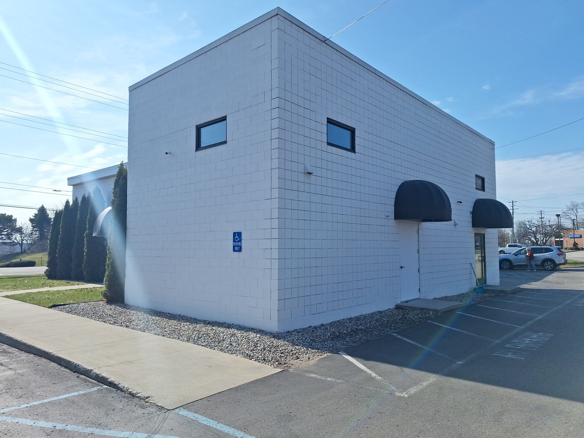 Exterior Cleaning & Maintenance | Pine St Cafe – Ferrysburg Michigan