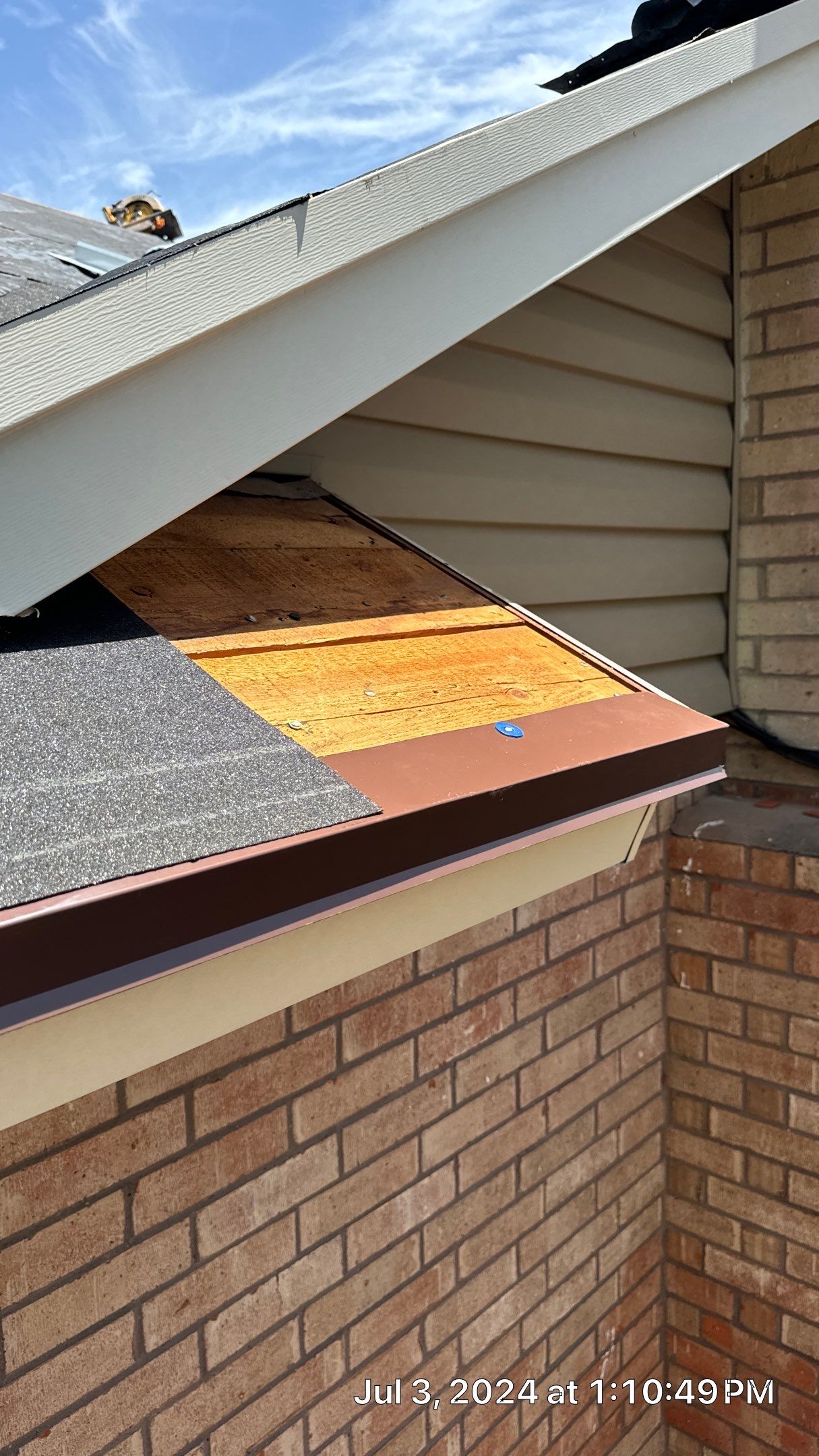 Roof Installation using Certainteed Landmark by Castillo Roofing