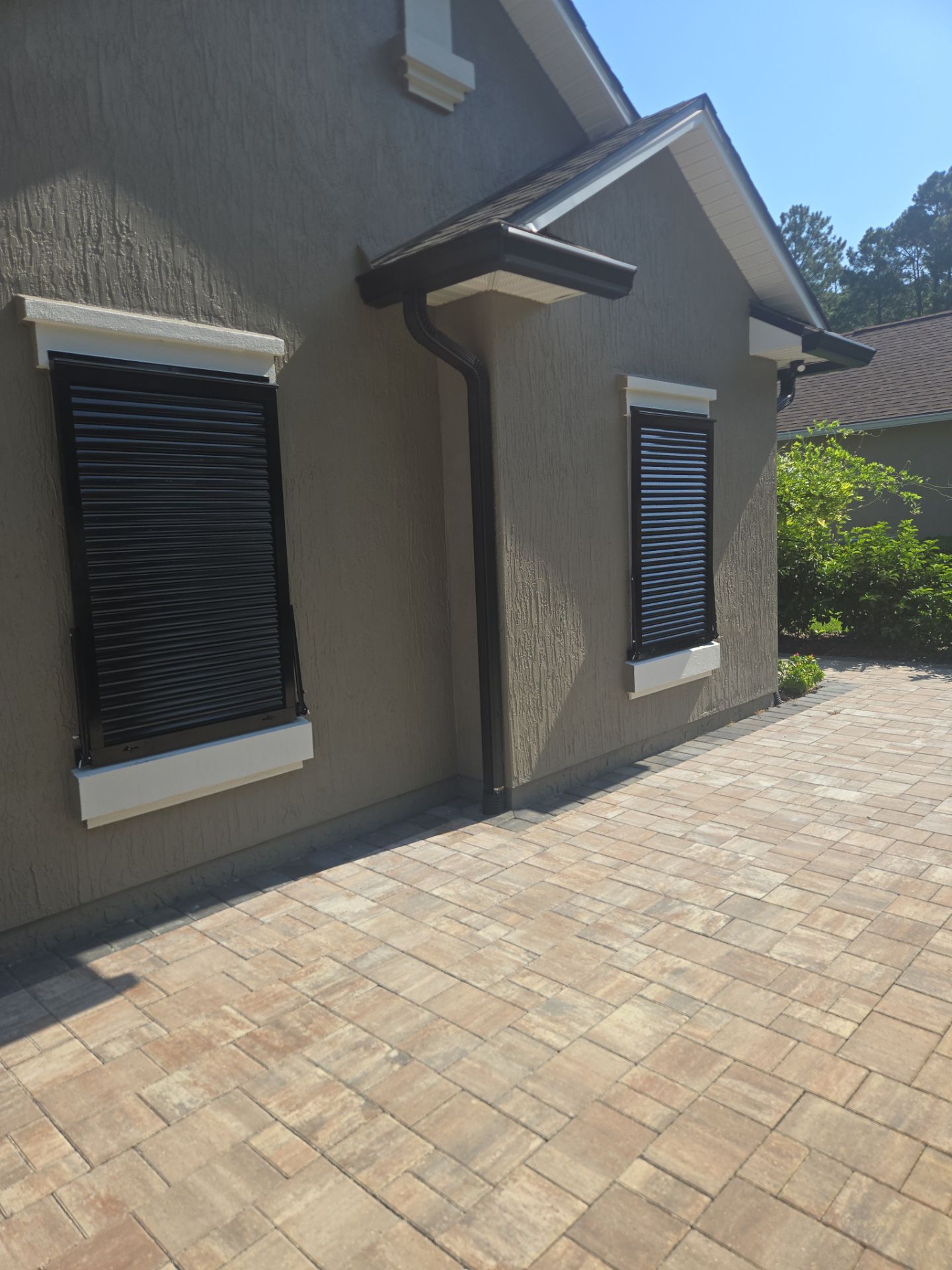 Bahama by Smart Guard Shutters