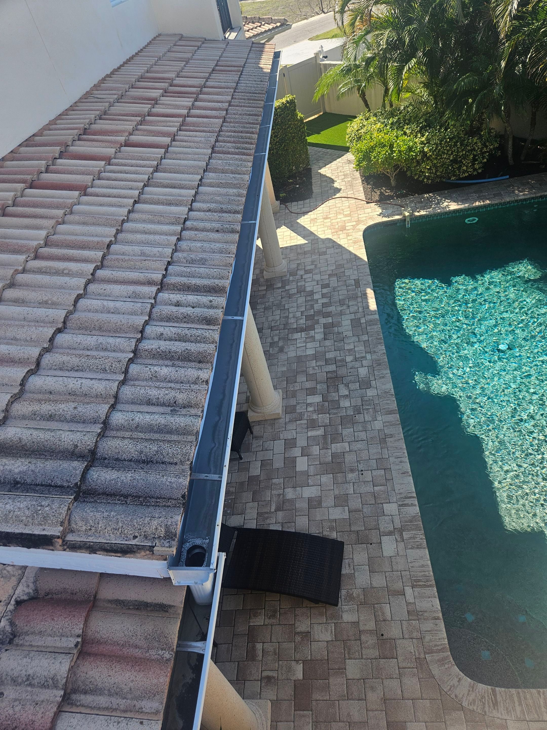 Gutter Cleaning in Sarasota FL by Gutter Professors