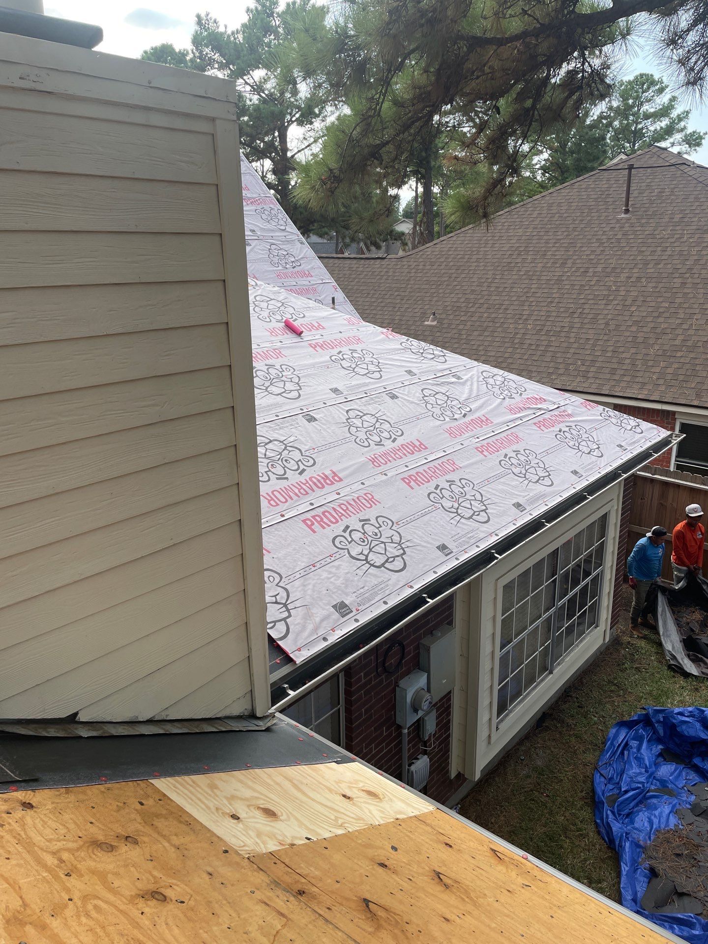 Roof Installation Houston by Roof Repair Company