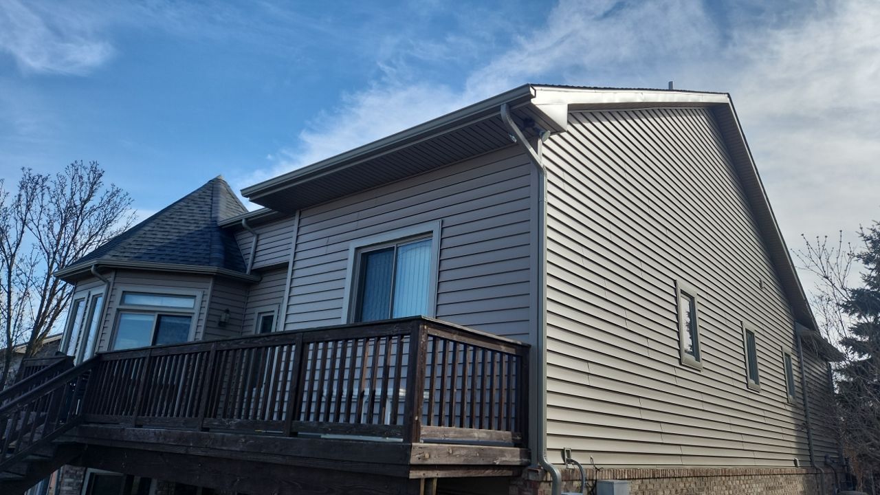Siding Replacement using Certainteed Monogram D5 by 180 Contractors
