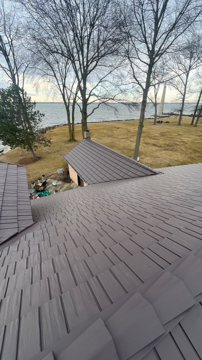 Residential Roofing Installation using Great American Shake - Mustang Brown by Nitro Roofing and Construction
