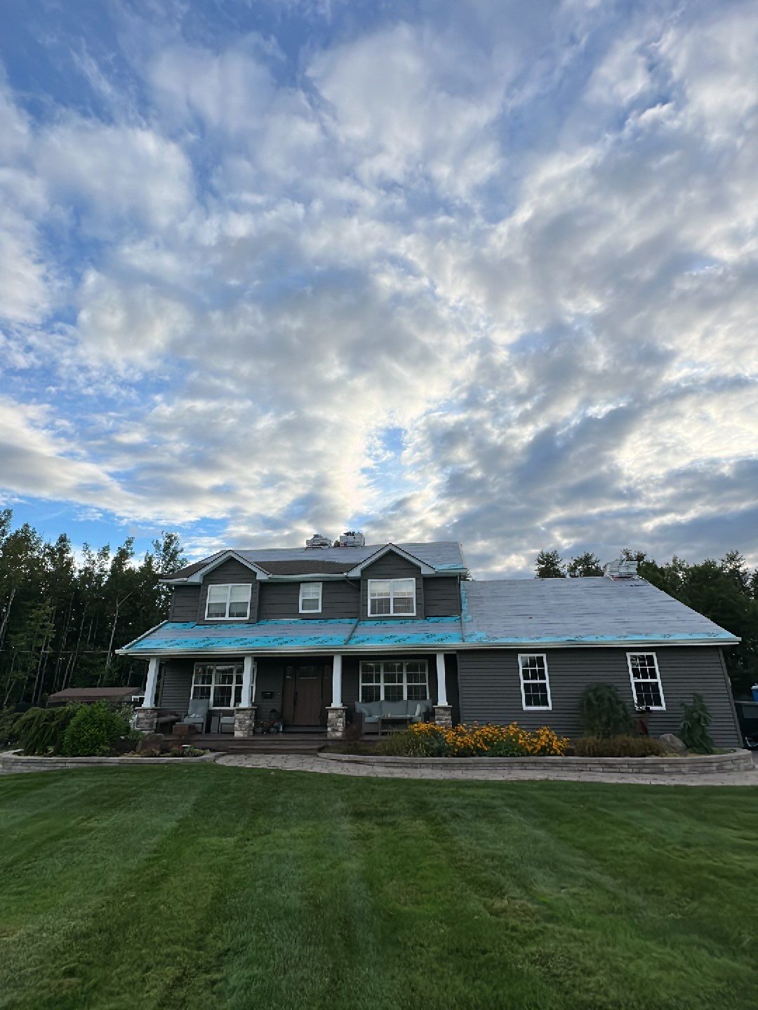 Residential Roofing Installation using Asphalt GAF HDZ by Artisan Roofing & Home Improvements Inc.