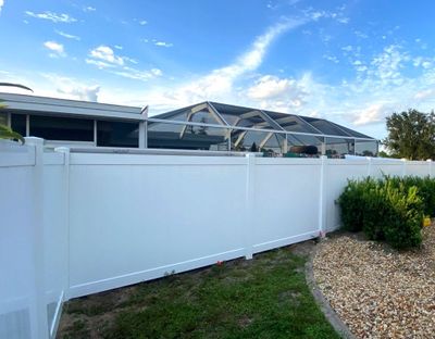 Vinyl Fence Installation using Vinyl Privacy Fence 