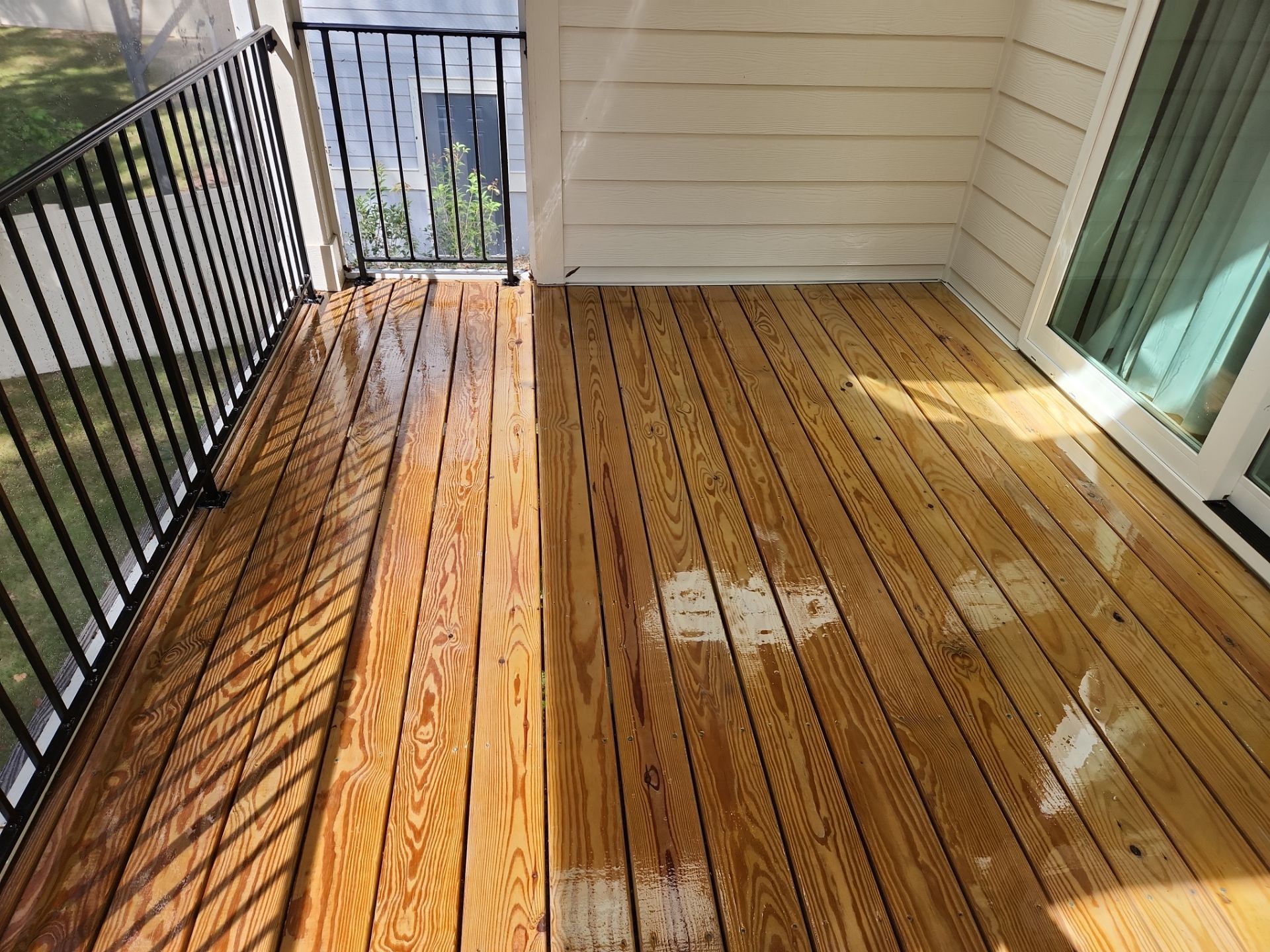 Deck using Wood Sealant by DuraSeal