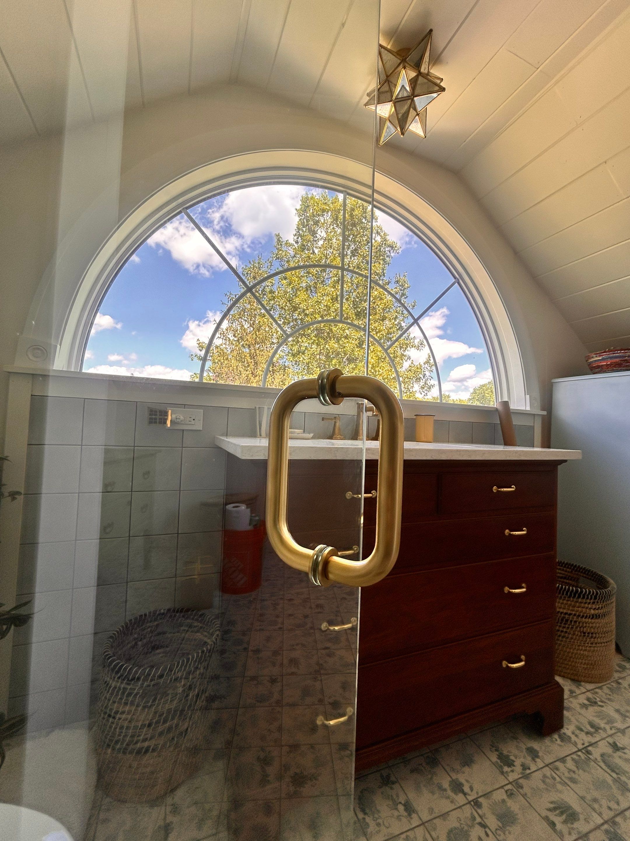 Shower Door using Tempered Shower Glass by Cheshire Glass Company