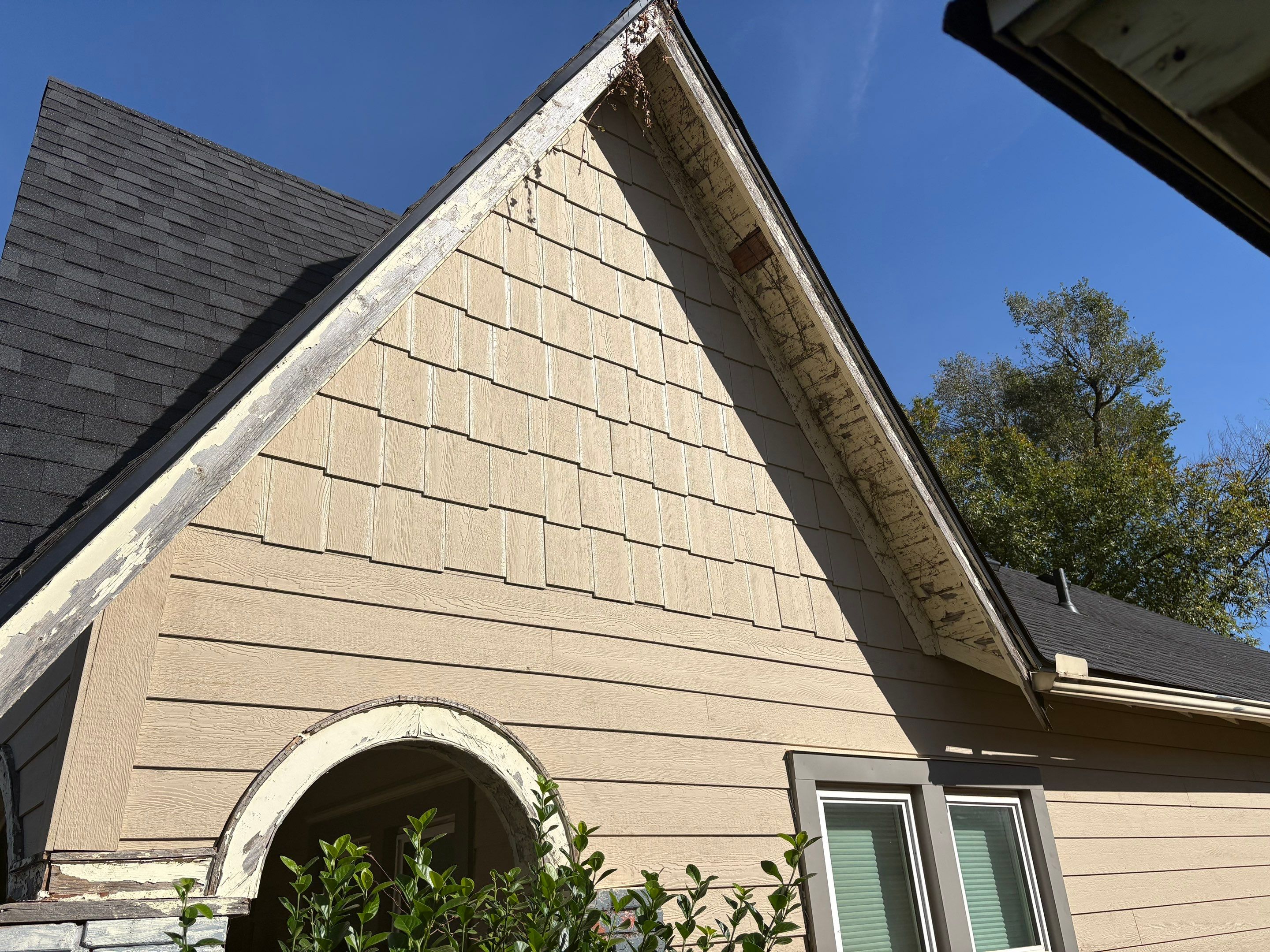 siding replacement in Guthrie by McCann's Roofing and Construction