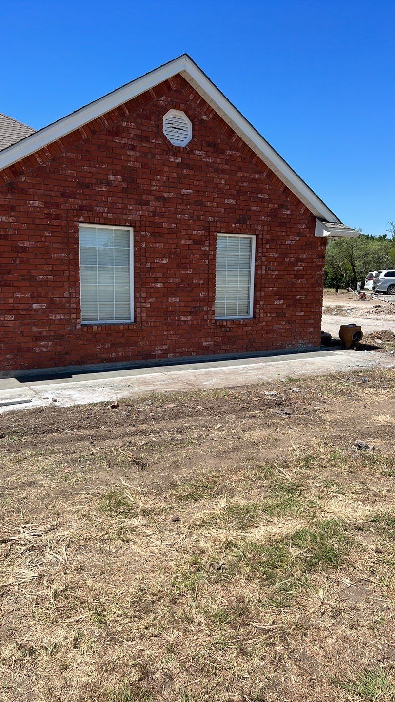 1000' Drive and Patio using Concrete by Clays Services Inc