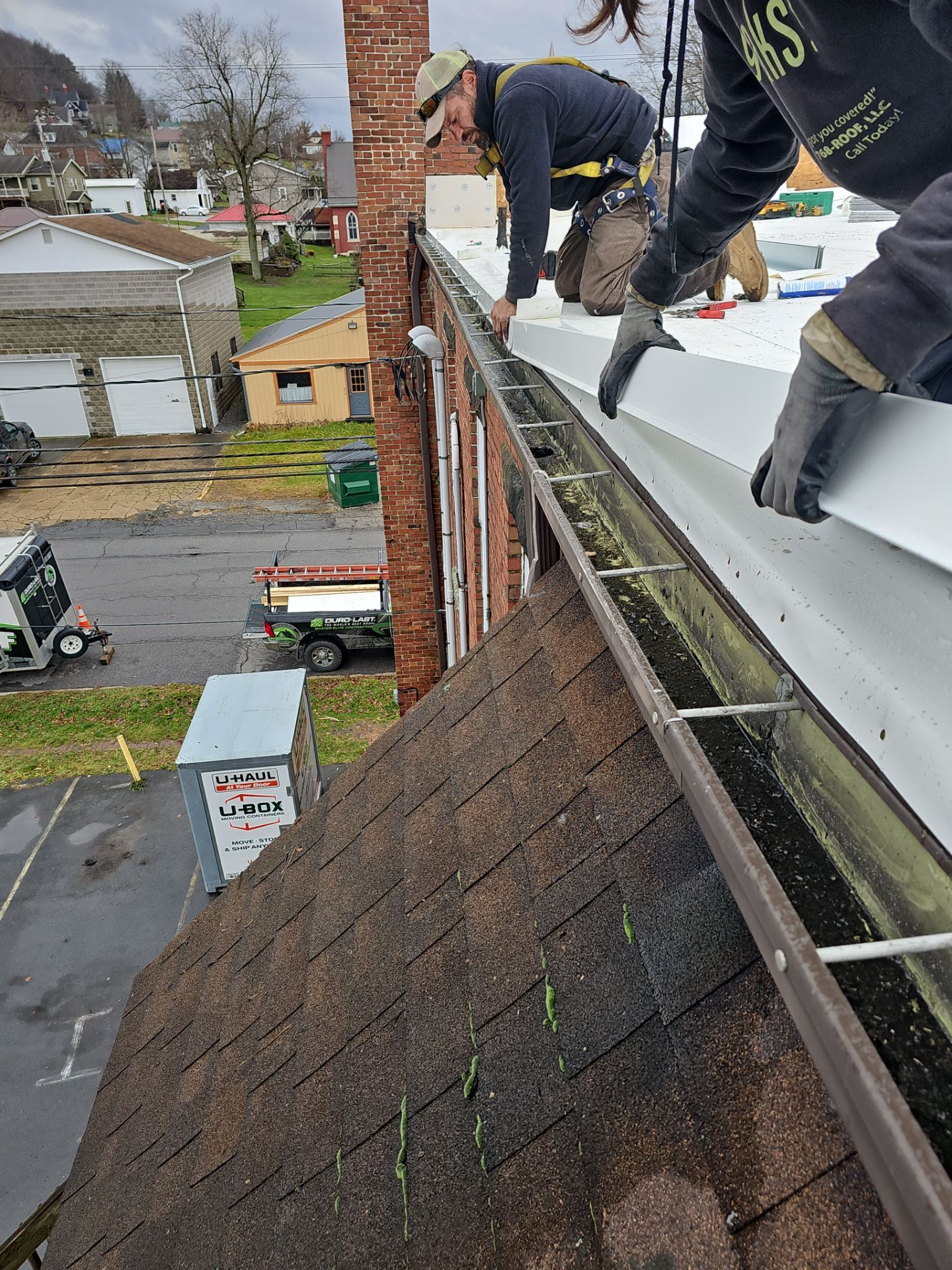 Western Auto  by 768 ROOF, LLC.