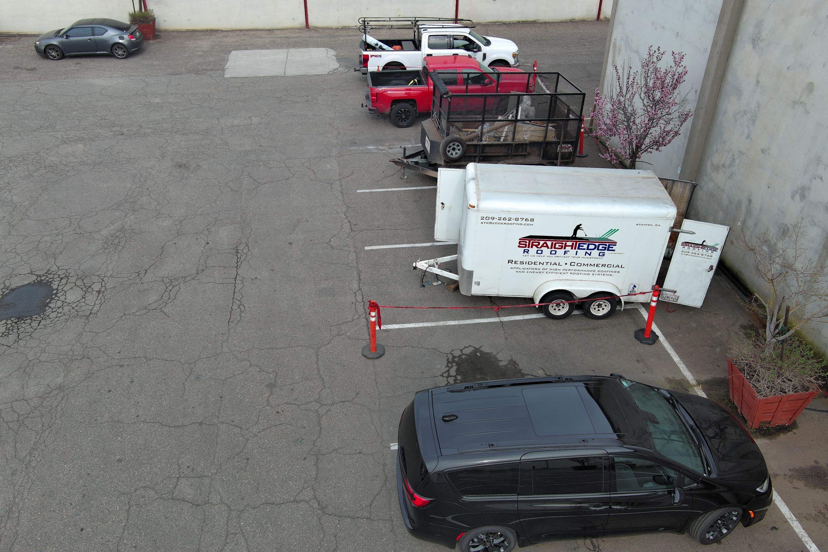 TPO single-ply roofing system using GAF Single-ply TPO 60 mil with 1.5 inch ISO board insulation by Straight Edge Roofing Inc