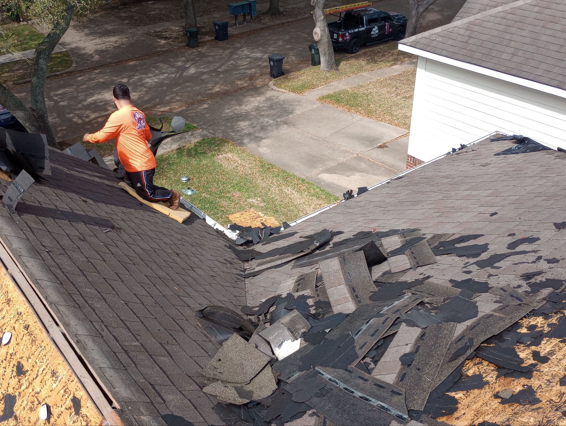 Residential Roofing Installation using Owen's Corning Duration (Lifetime) Shingles by Roof Repair Company
