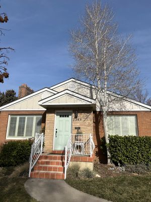 Salt Lake City | Mixed Profile Hardie Accent | Cobble Stone & Arctic White