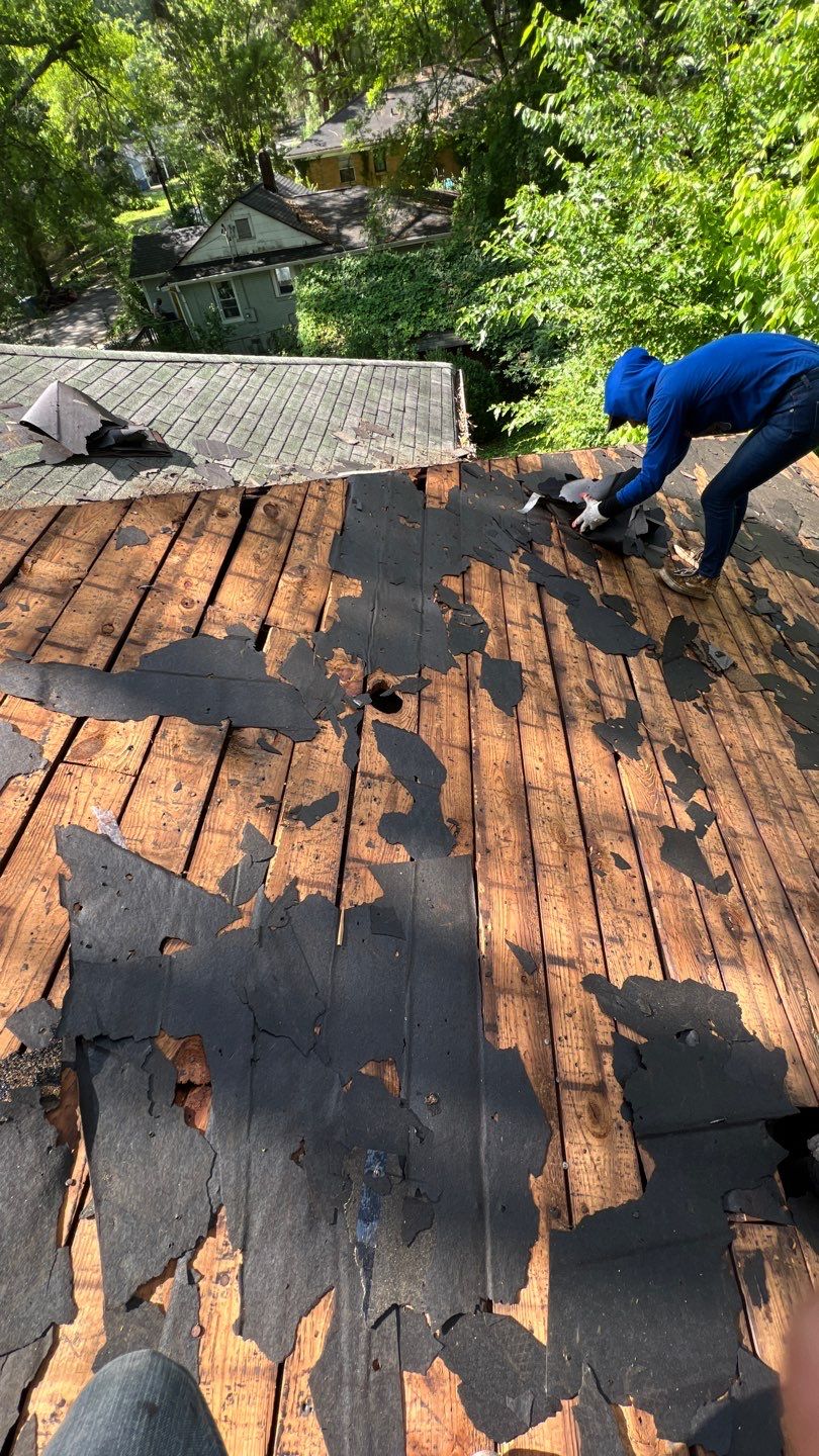Tight Budget quality Residential Roof Installation by Roof Bullies