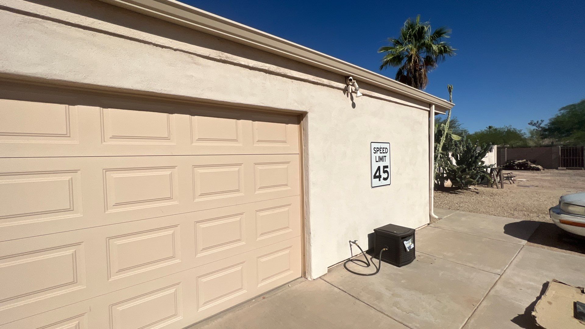 Ranch / Parapet Style; Single Family Home by Crash of Rhinos Painting & Garage Floors