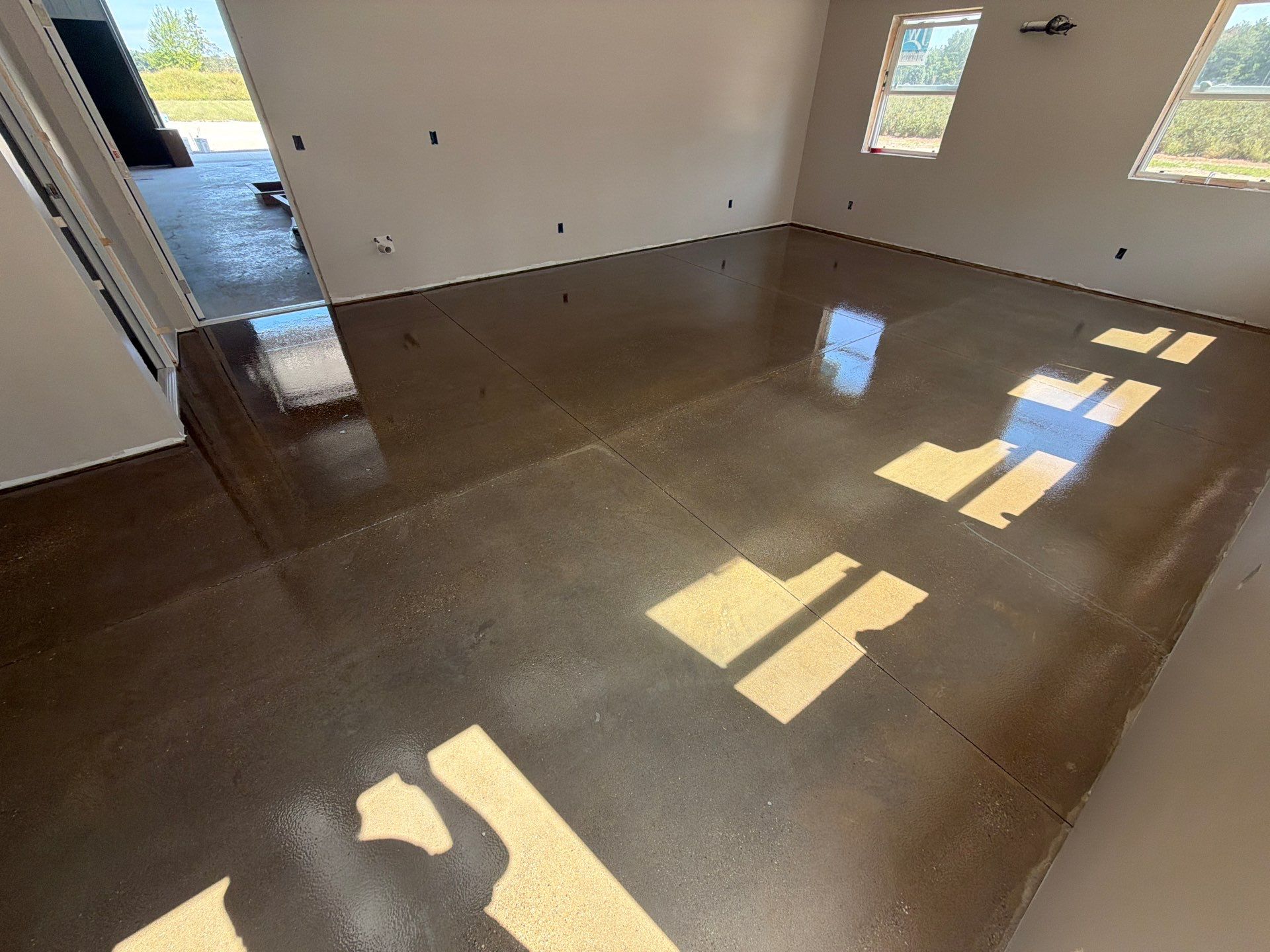 ShoreLine Epoxy Flake Floor Installation for Grand Haven Workshop by Gordon Painting