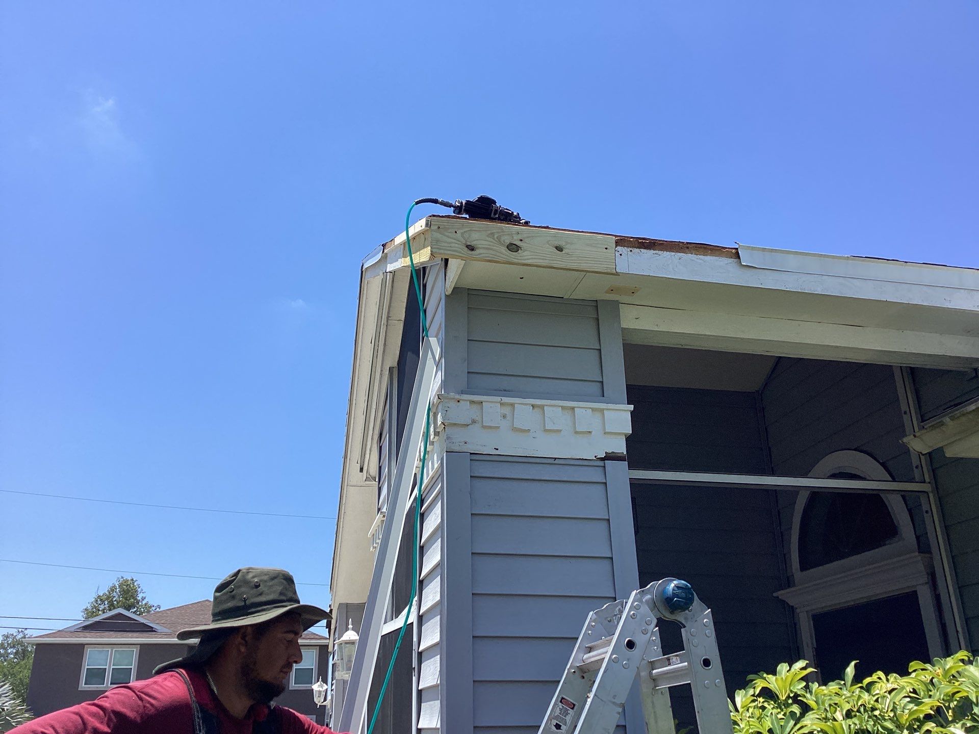 Aluminum Seamless Gutters using Splash Guard in Cape Coral FL by Gutter Professors