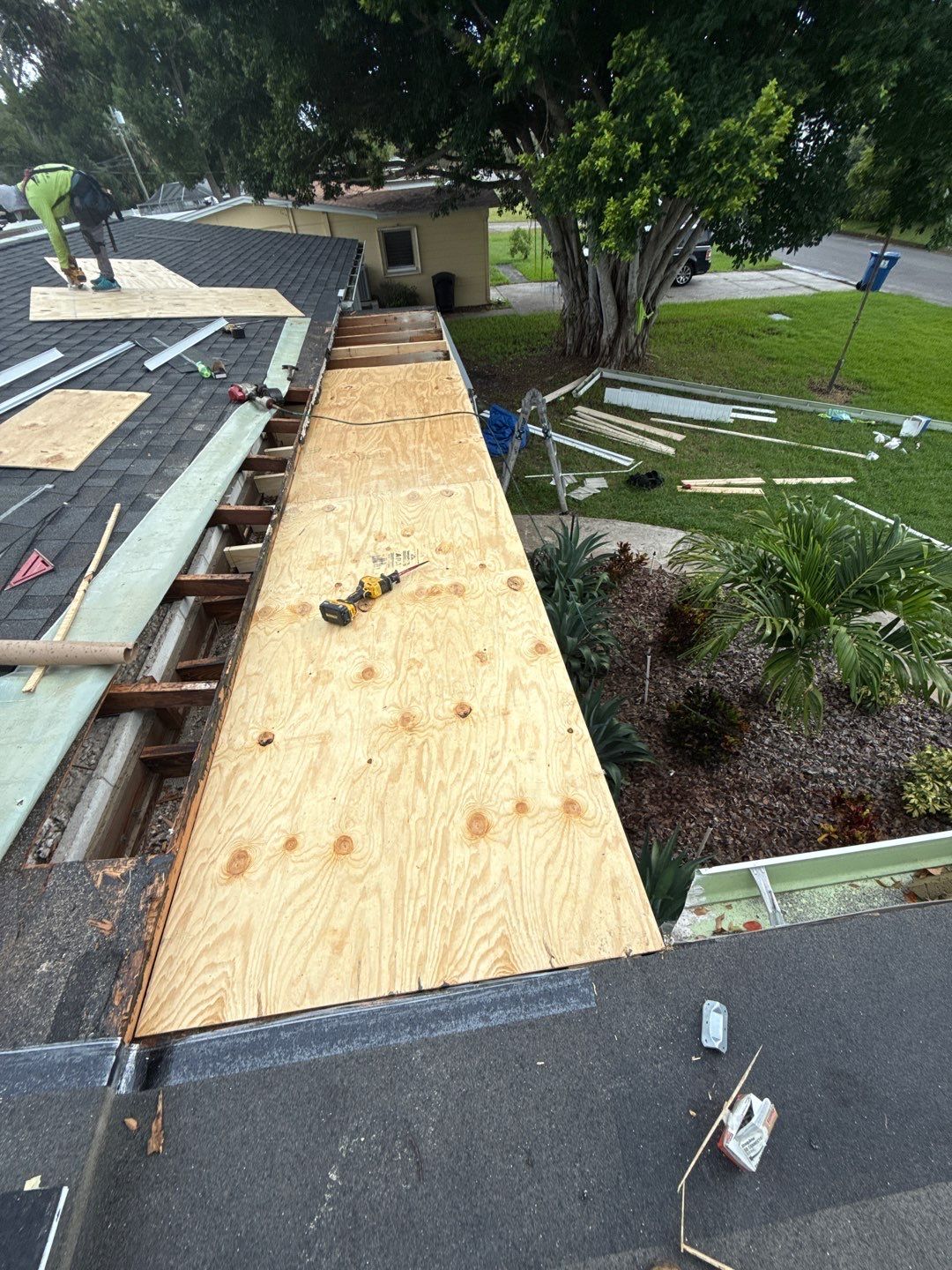 Project in St. Petersburg 33702 by Mitchell Roofing Company LLC 