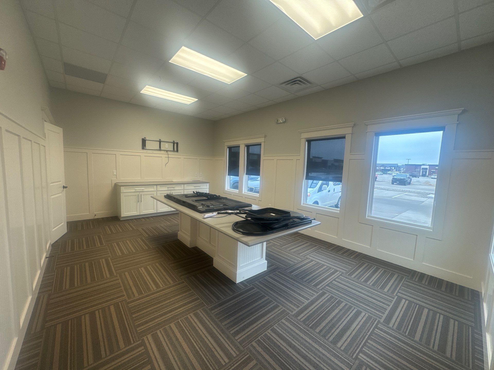 Classic Holdings – Elwell | Ankeny Commercial Interior Repaint in SW Agreeable Gray by Midwest Paint LLC