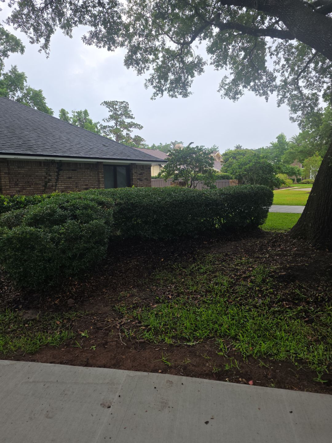 Deerwood Resident | Mulch Install & Clean-Up by ProGreen Services