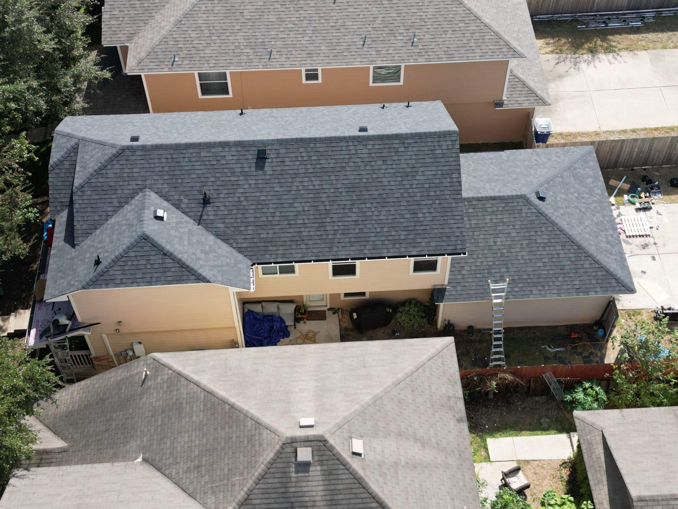 Onyx Black - TruDefinition Duration by RoofsOnly.com