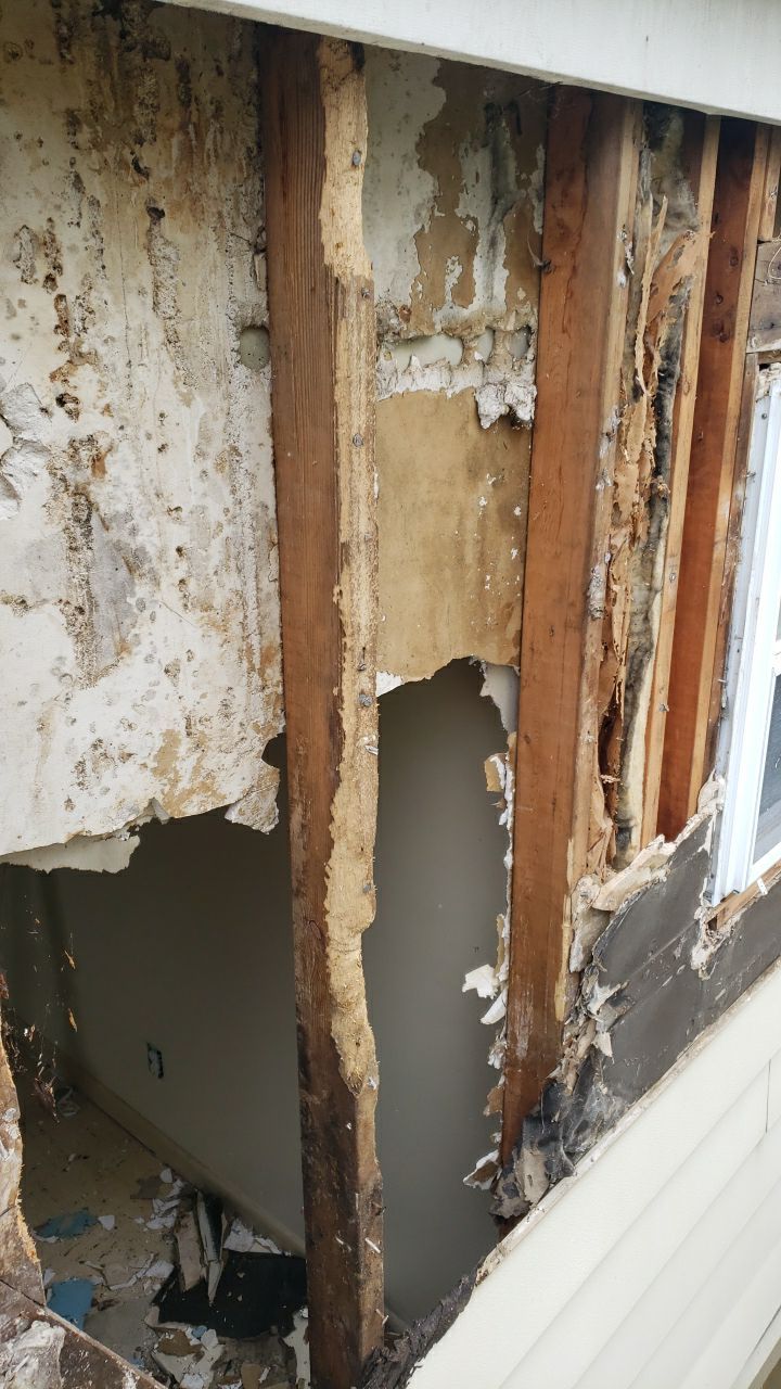 Brand: Atlas Pinnacle Color: Pristine Scotchgard Pweter Drip: White by Eagle Eye Roofing