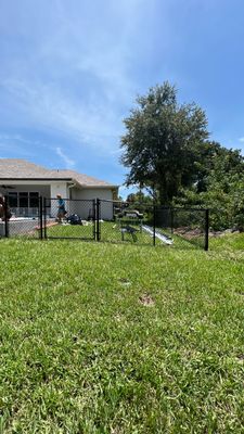 Englewood, FL 4ft. Tall Black Chain-link Fence