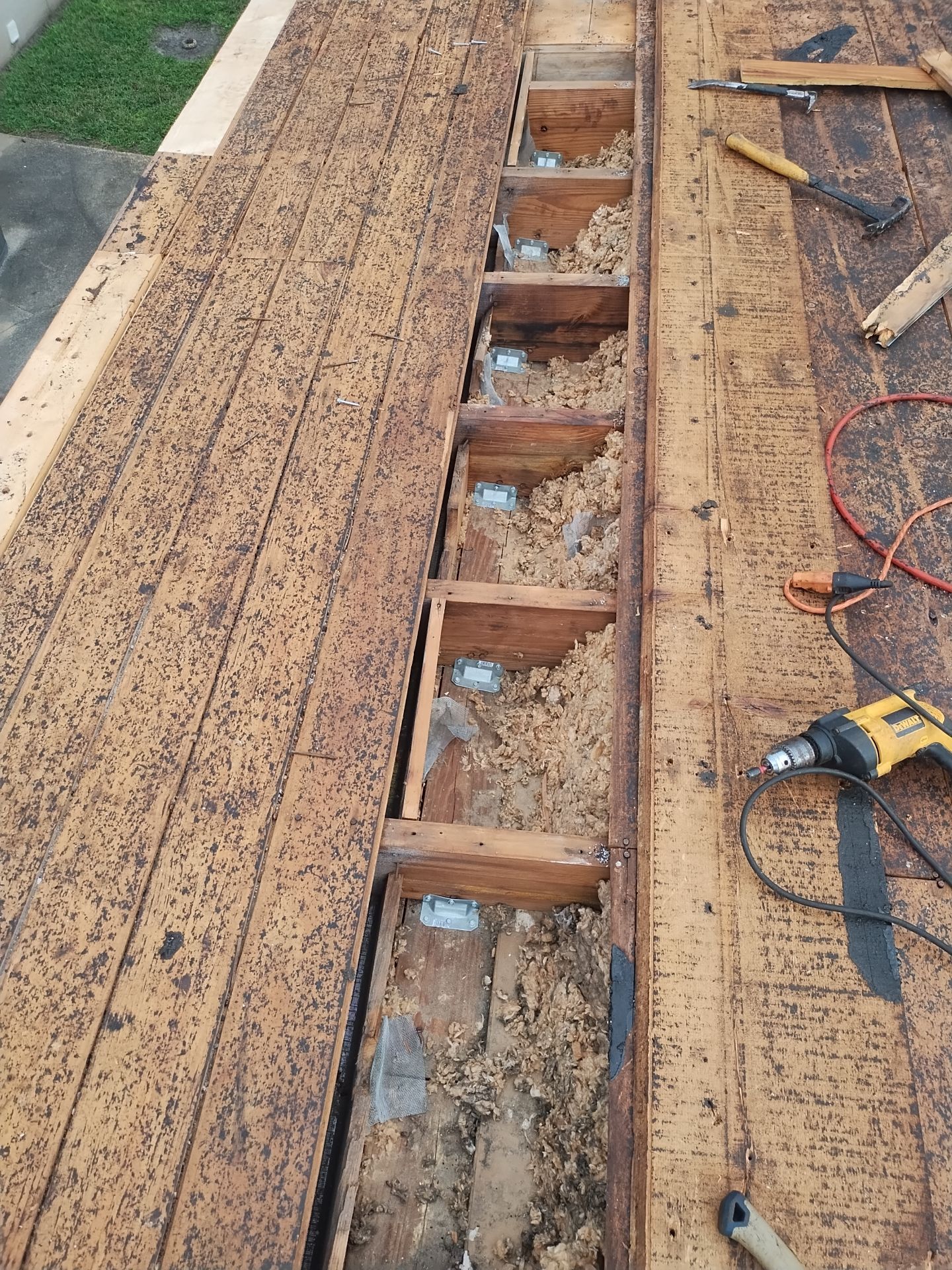 Project in St. Petersburg 33710 by Mitchell Roofing Company LLC 