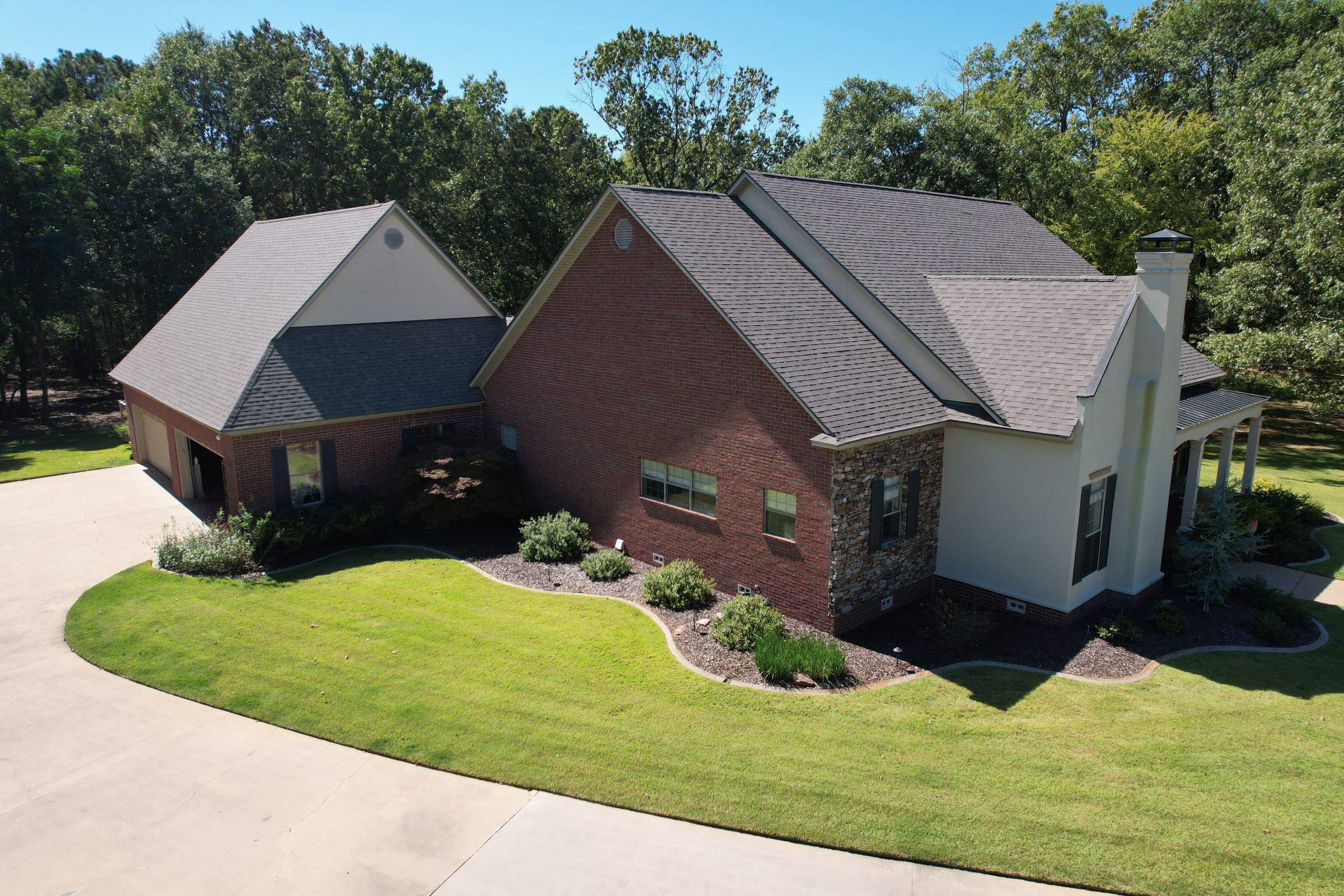 Residential Roof Replacement in Hope AR by Hostetler Roofing