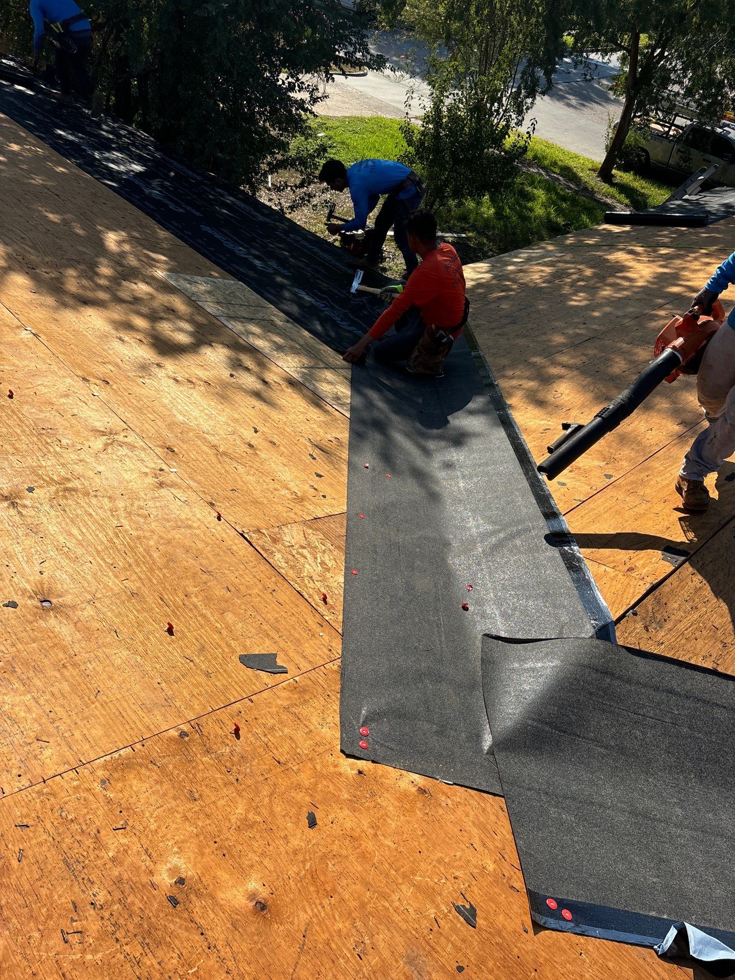 Residential Roofing Installation using Owen's Corning Duration (Lifetime) Shingles by Roof Repair Company