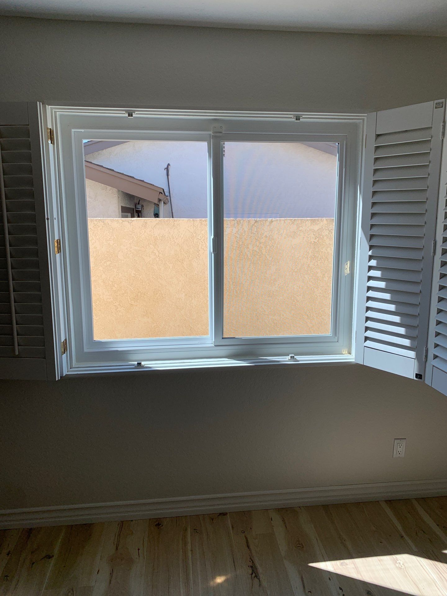 Window Installation using Milgard to fix leaks by American Window Company