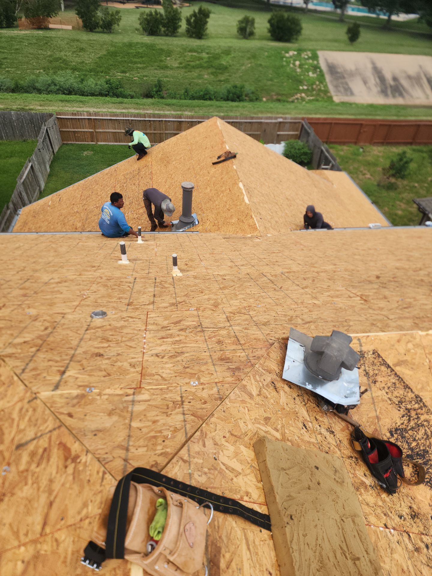 Residential Roofing Installation using Owen's Corning Duration (Lifetime) Shingles by Roof Repair Company