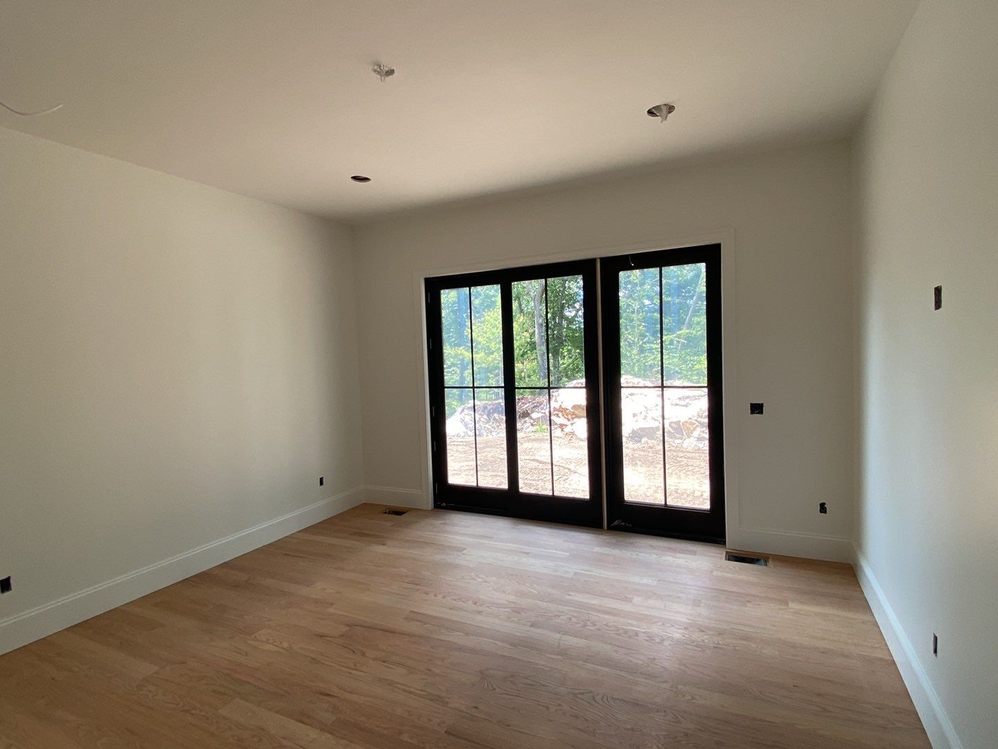 Interior Painting using Snowbound White  by EXCELLENCE | CARTO