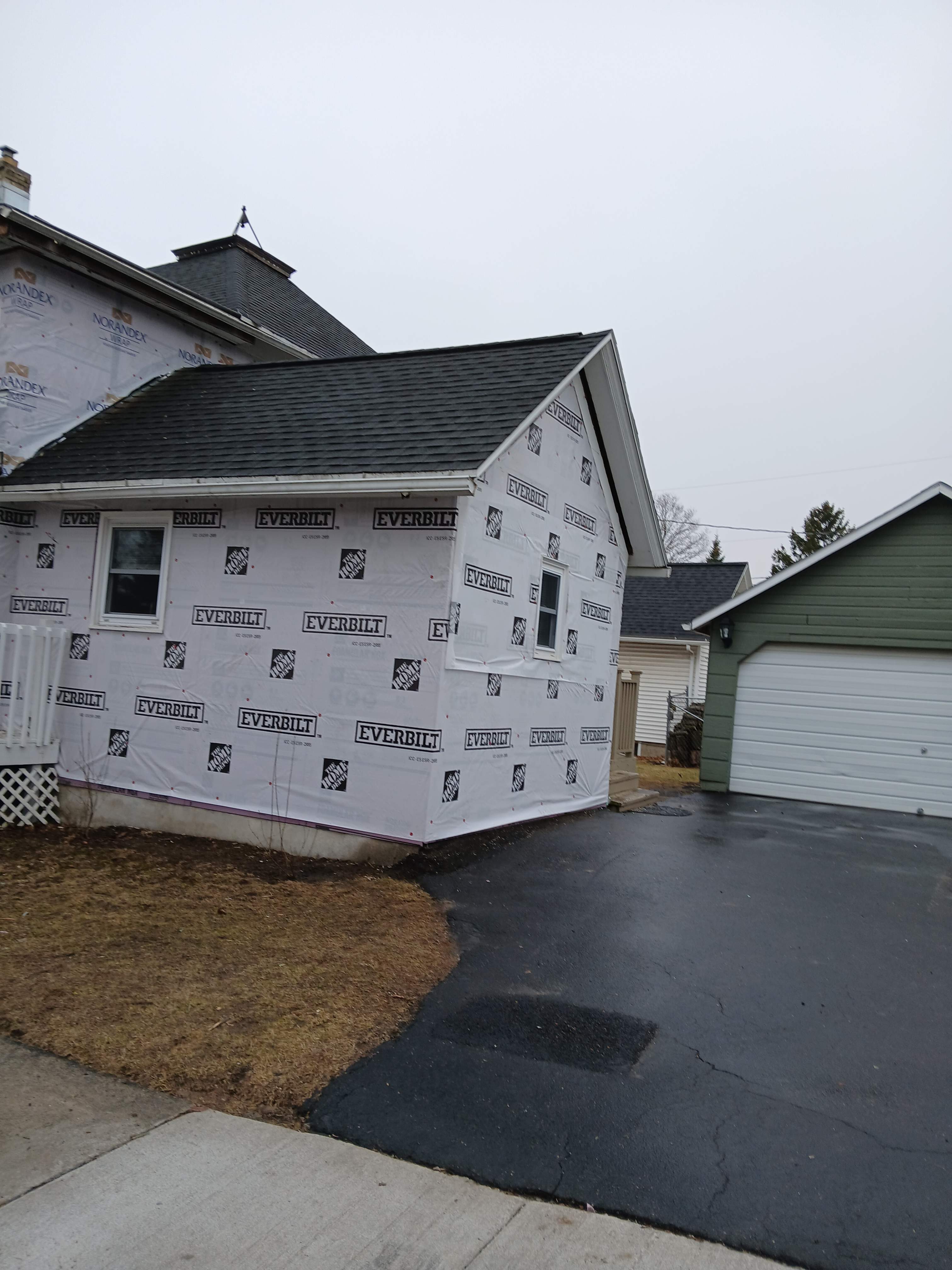TAMMY'S DREAM HOME FIX UP!  by Gellings Roofing & Siding
