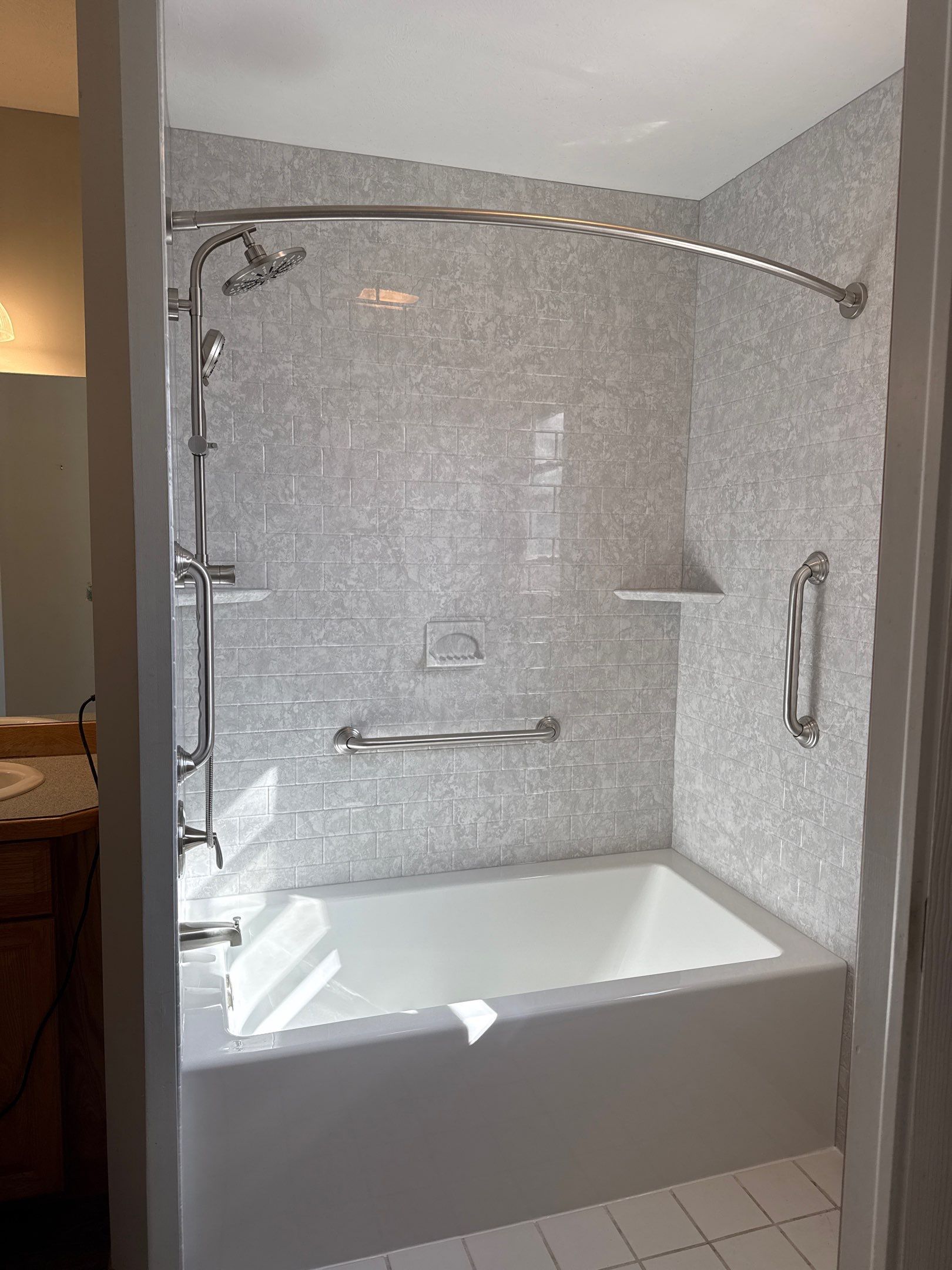 Empire, MI Jacuzzi Bath & Shower Remodel with Grab Bars by Rainbow Seamless Systems