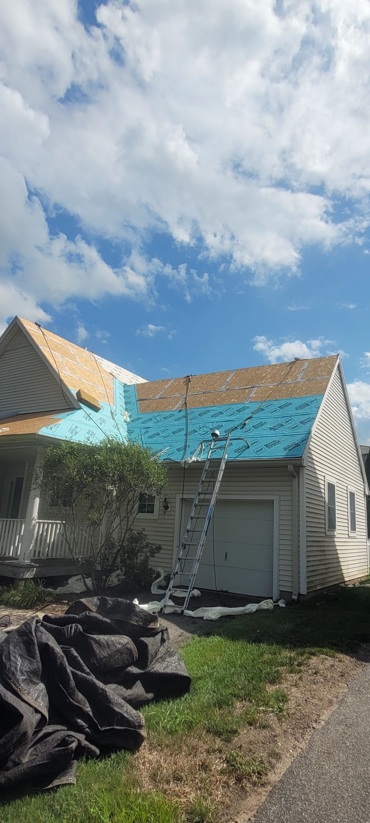 Solar Shingles by GAF and DiGiorgi by DiGiorgi Roofing and Siding Inc