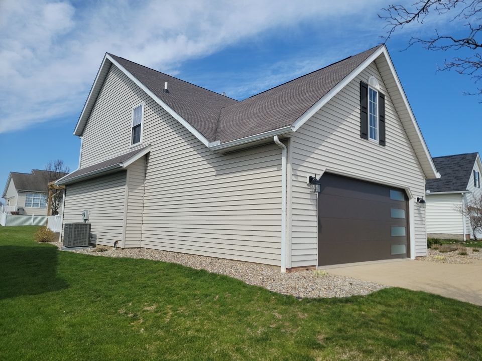Leisa Robinson by Silver Leaf Contracting 