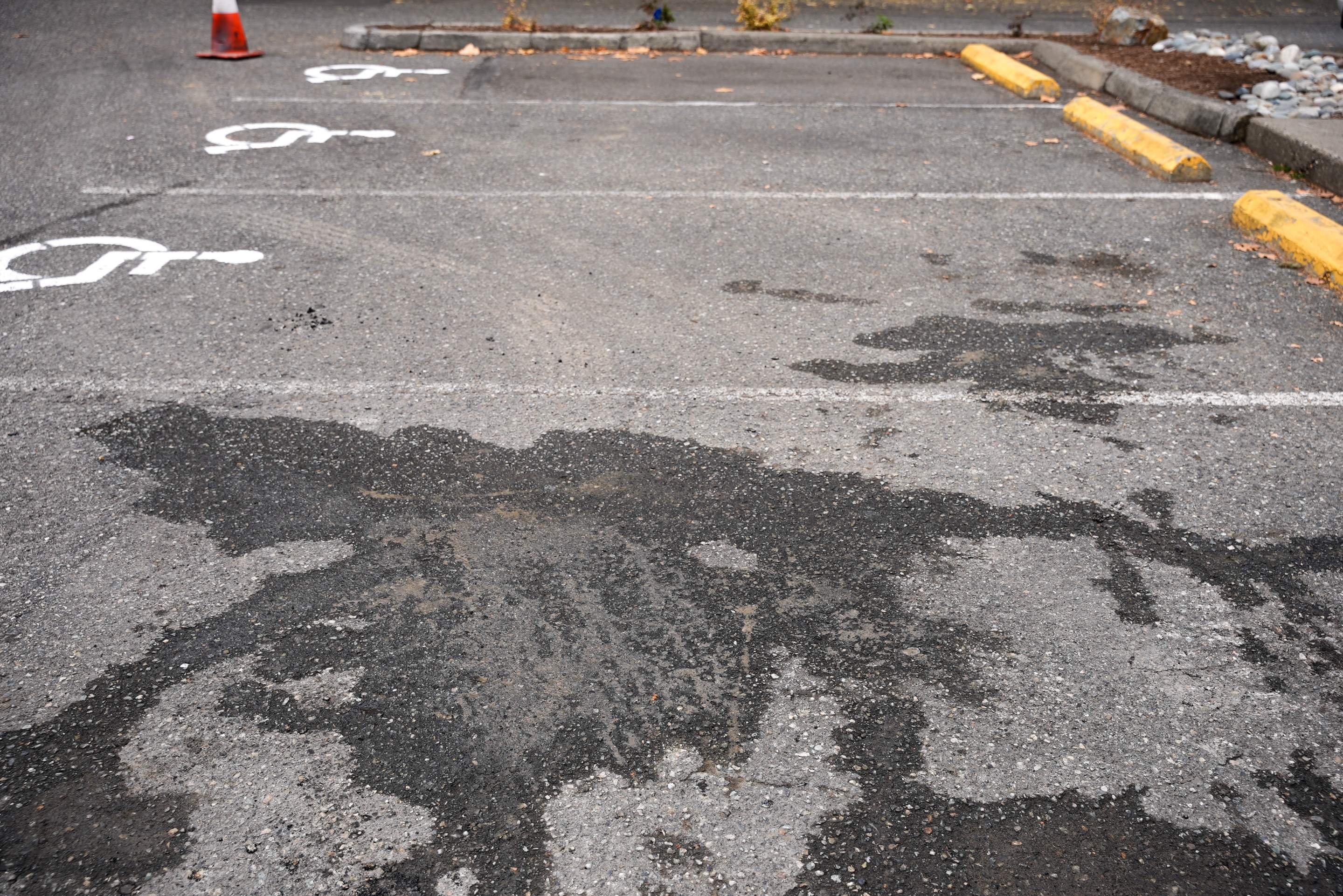 Colliers - Woodinville New Asphalt Parking Lot by Jireh Asphalt & Concrete Inc 