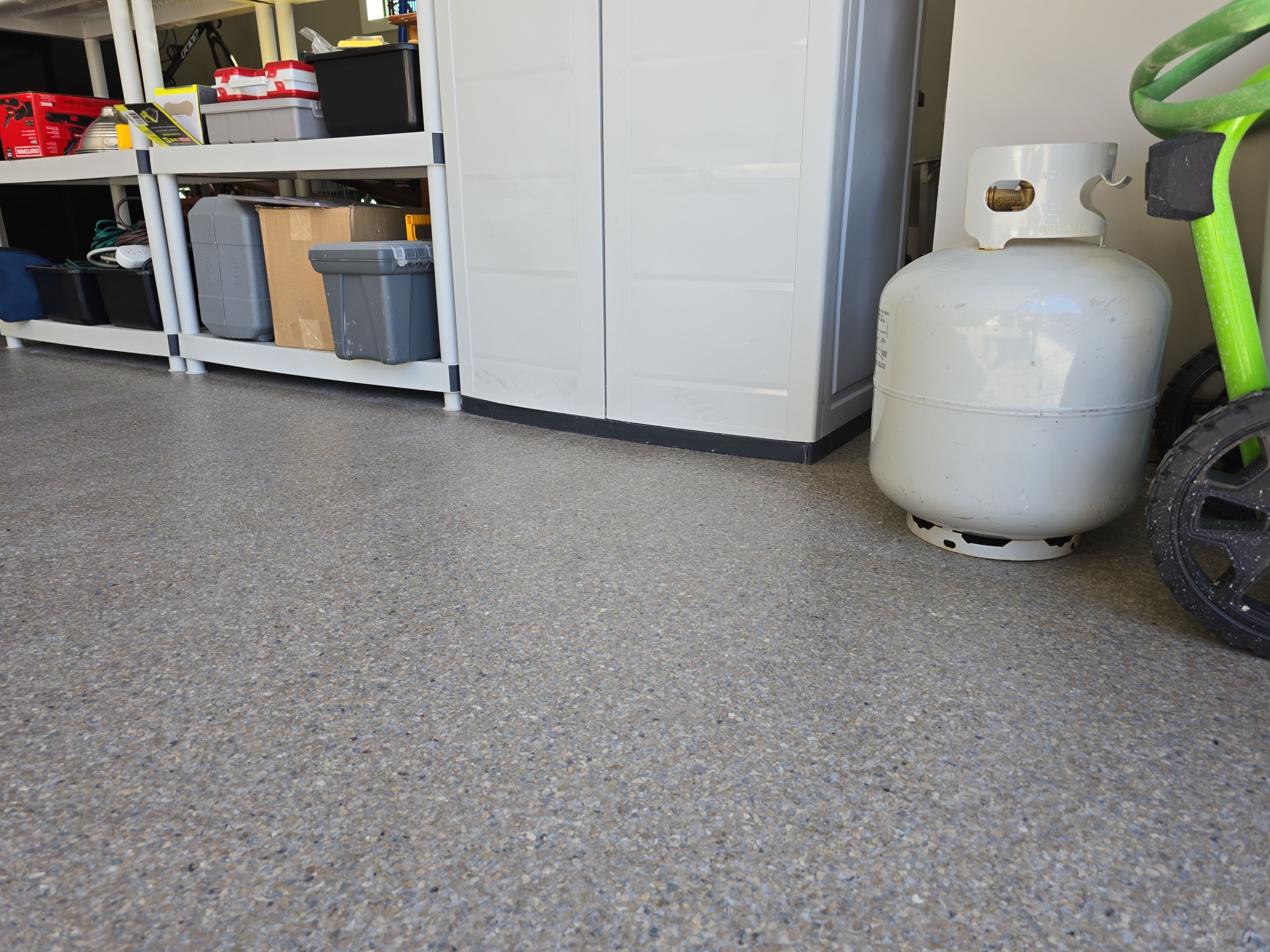 Standalone garage in the Jasper Highlands neighborhood! by Elite Floor Solutions