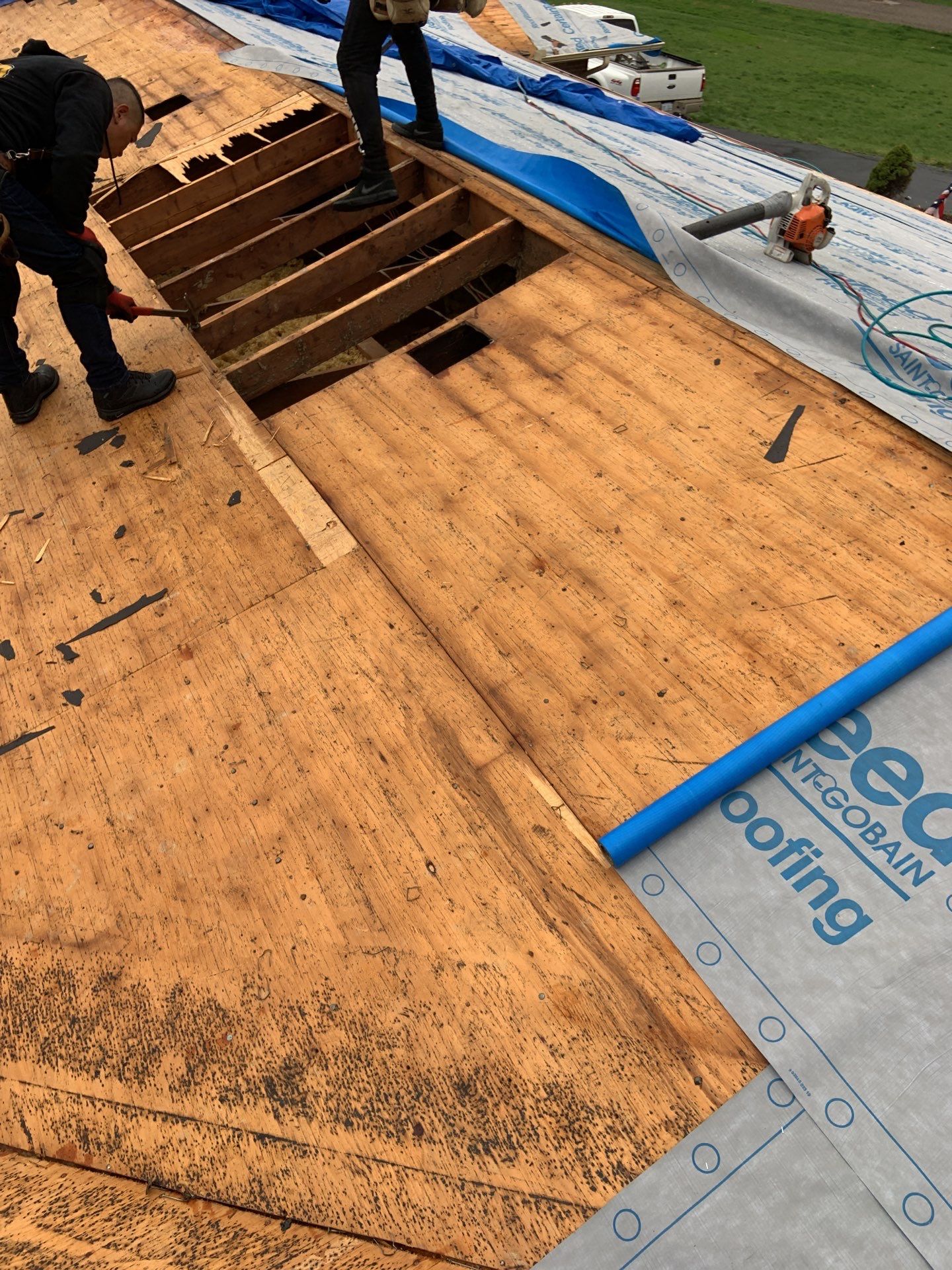 Roof Replacement using CertainTeed Landmark by 180 Contractors